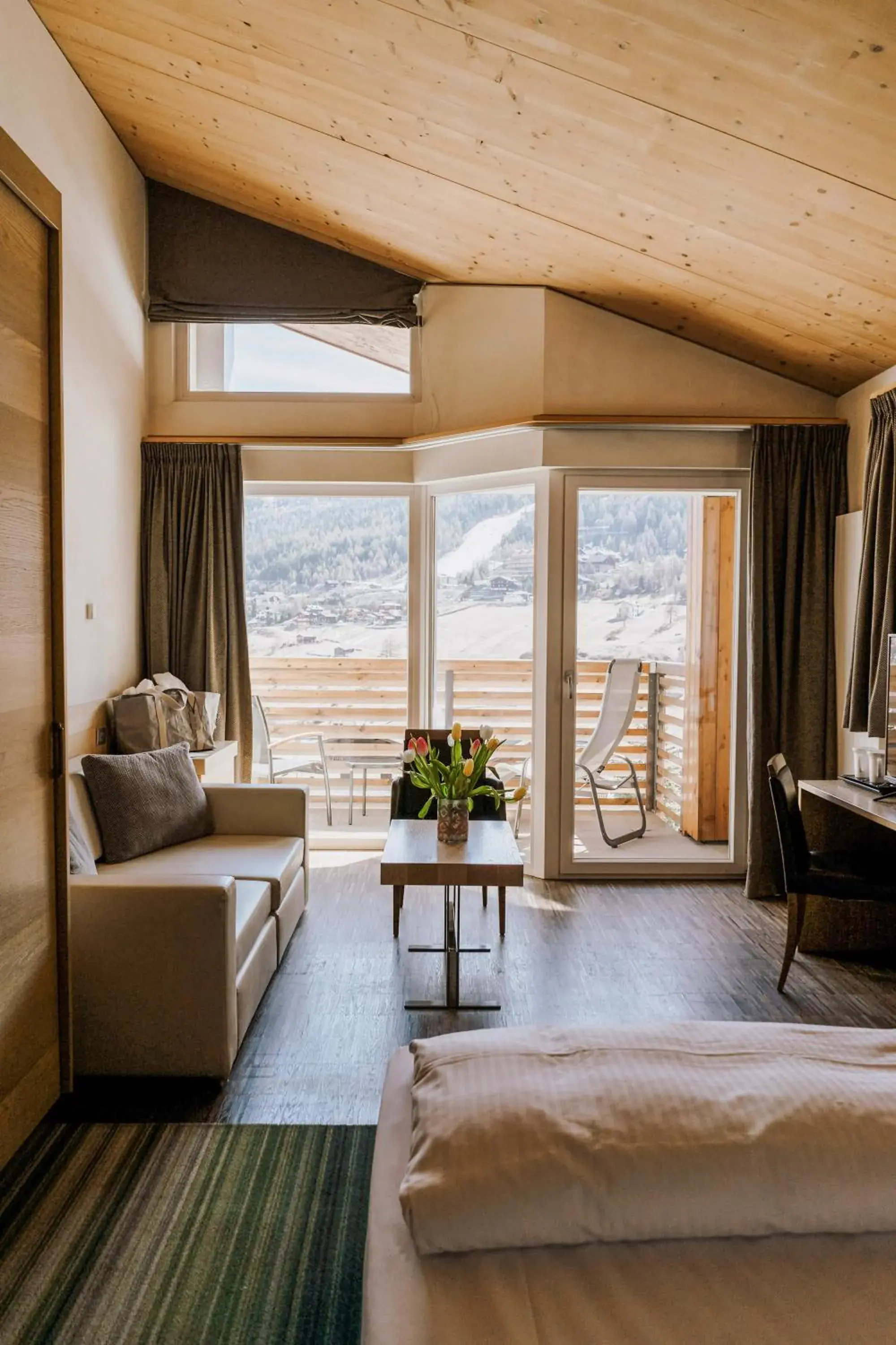 Balcony/Terrace, Seating Area in Hotel Lac Salin Spa & Mountain Resort