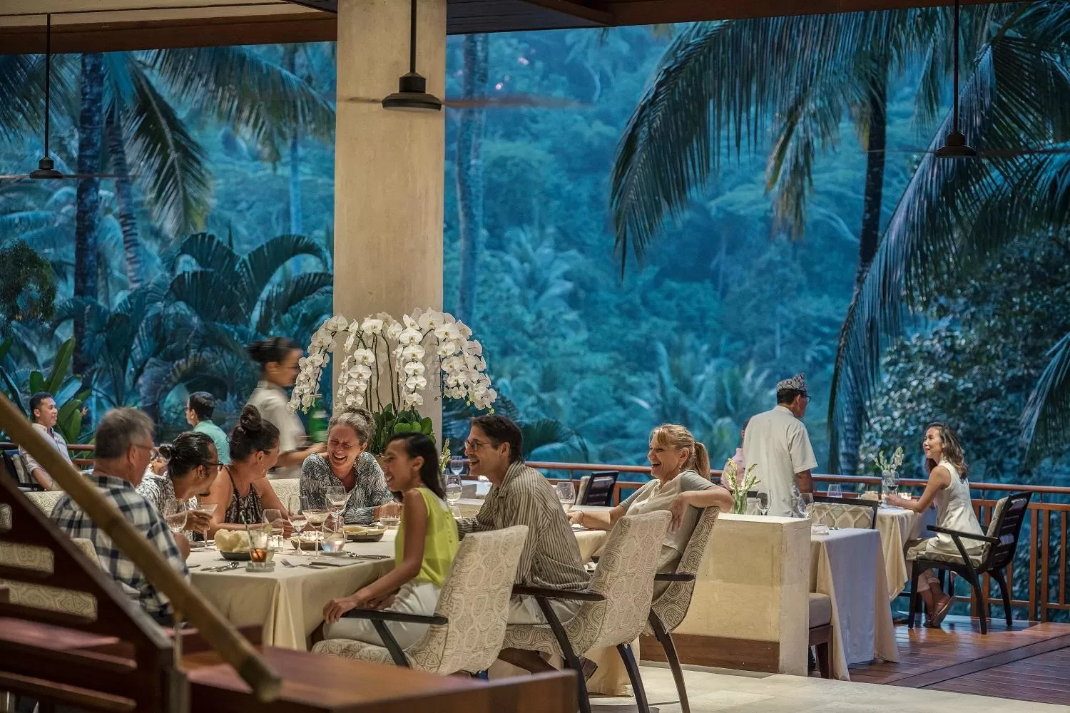 Restaurant/places to eat in Four Seasons Resort Bali at Sayan