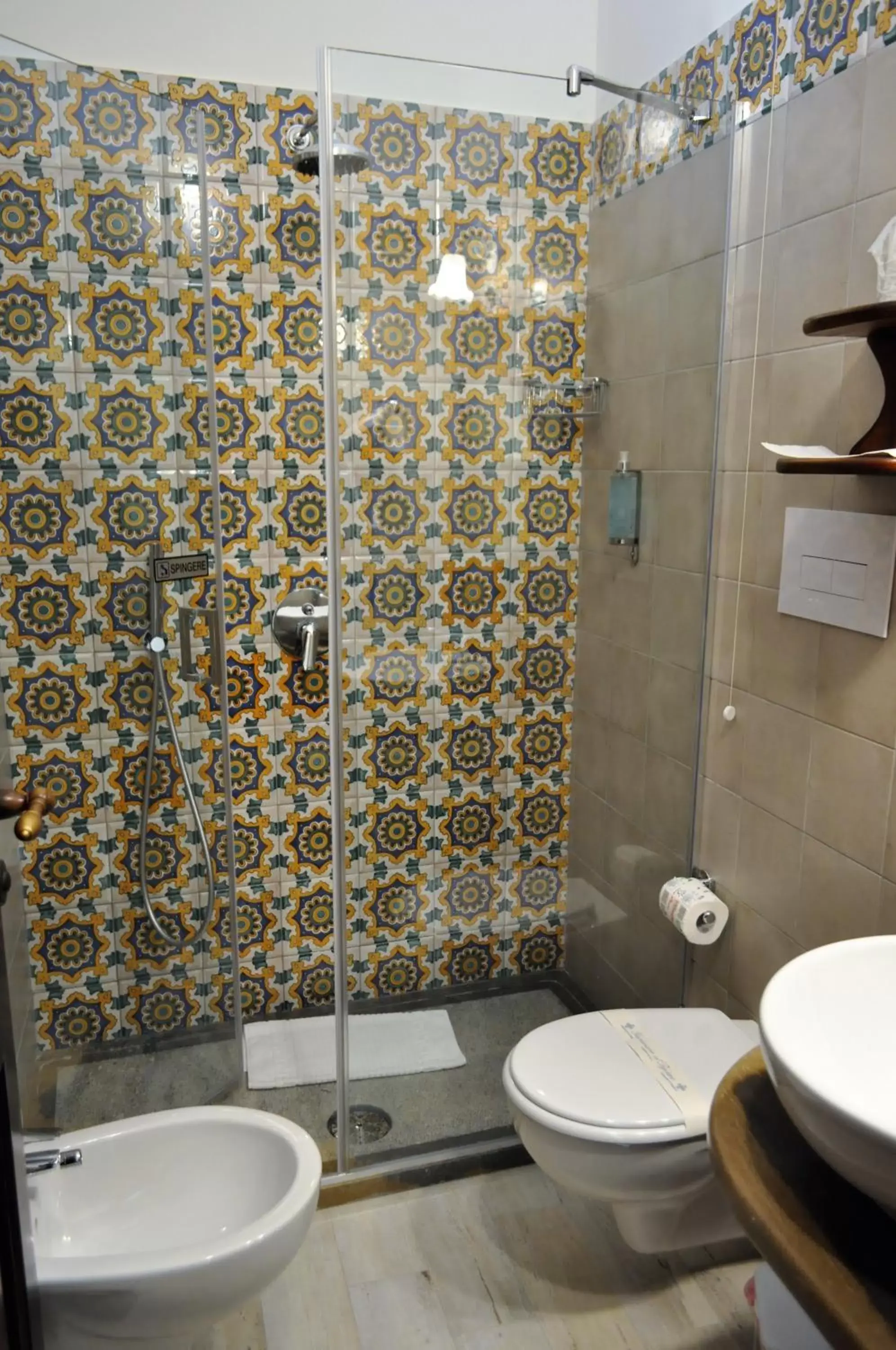 Shower, Bathroom in Al-Tair