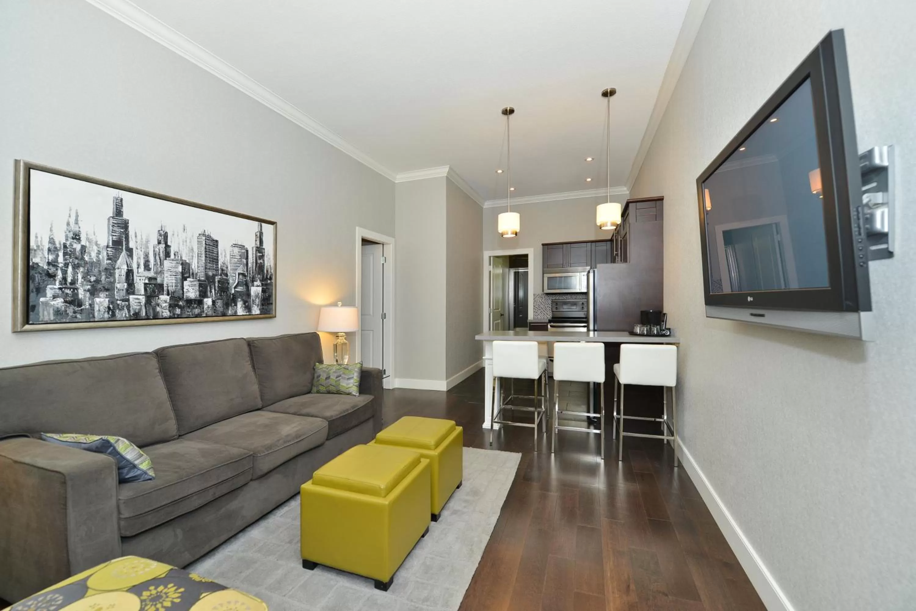 Photo of the whole room in Prestige Vernon Hotel