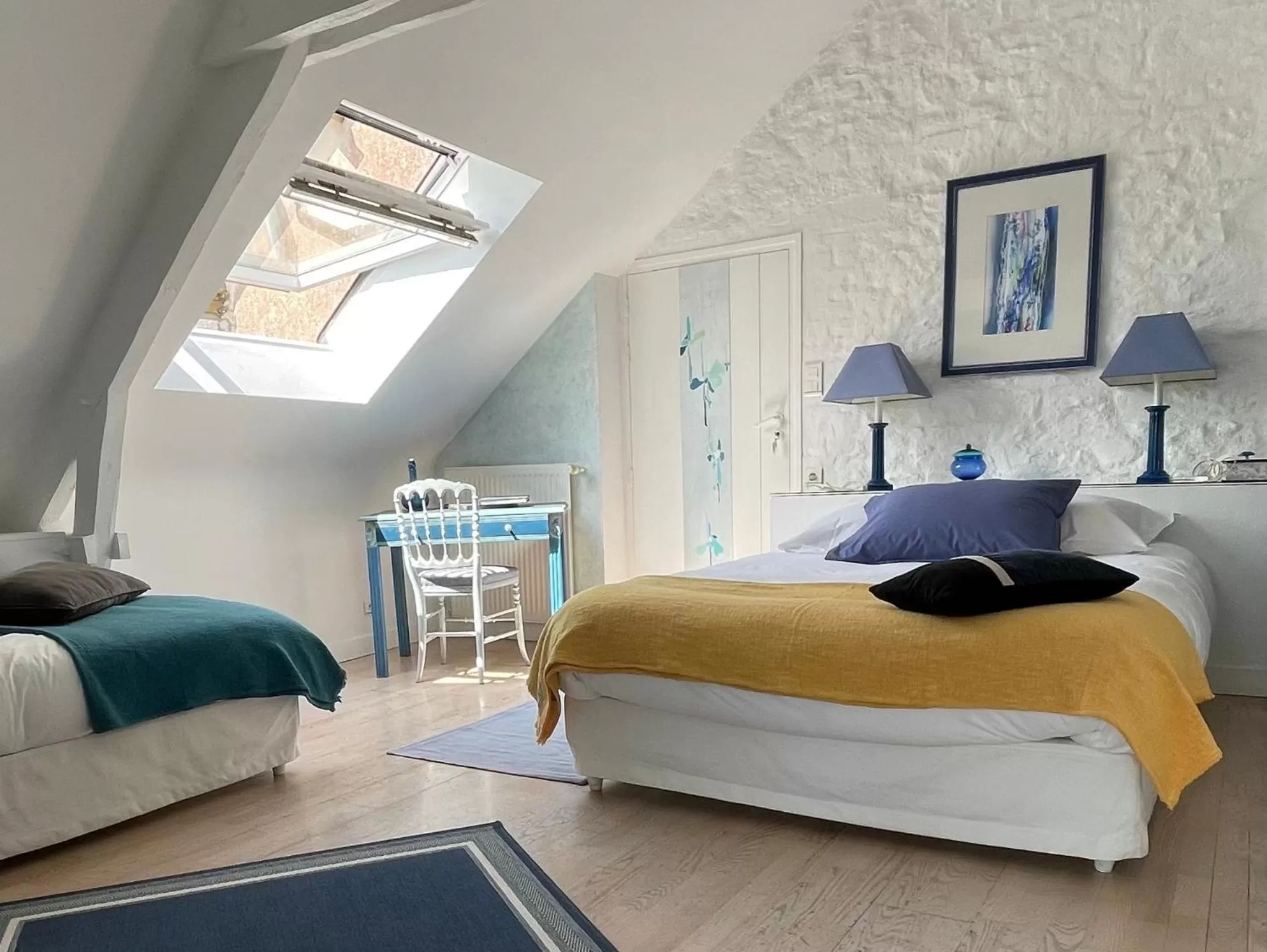 Bed in La Corne de Cerf, Forêt de Brocéliande