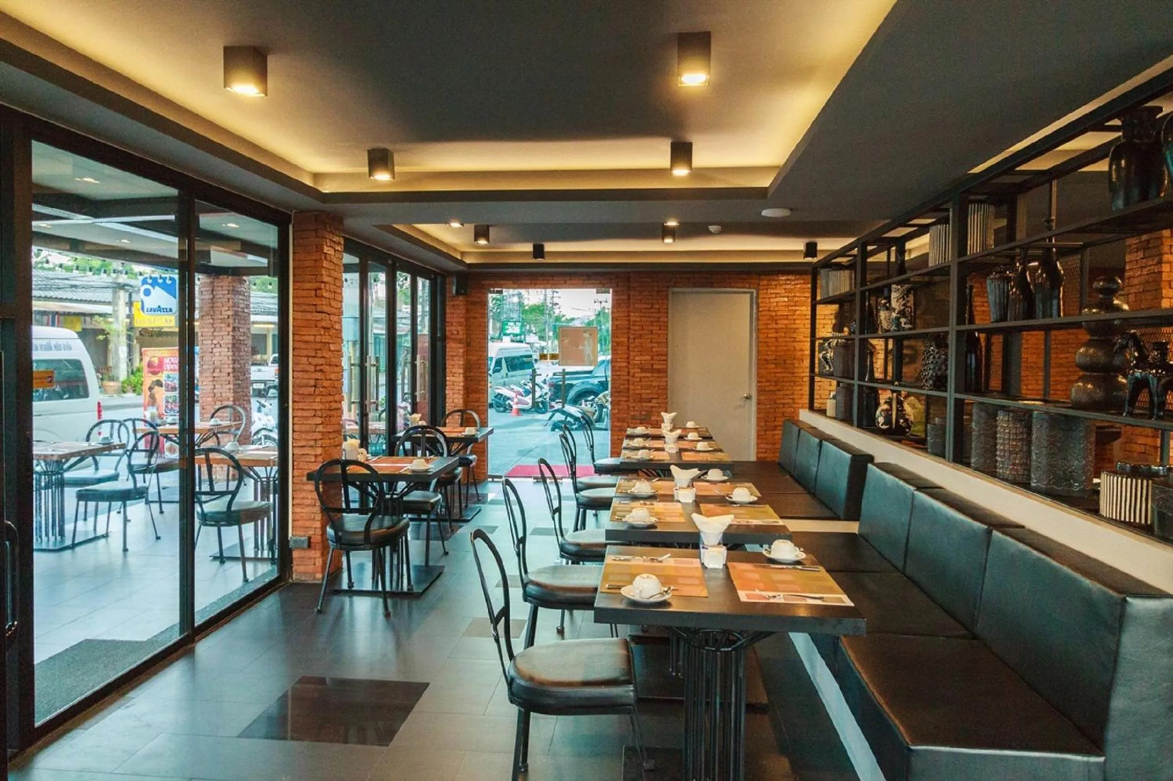 Business facilities in Mazi Design Hotel by Kalima