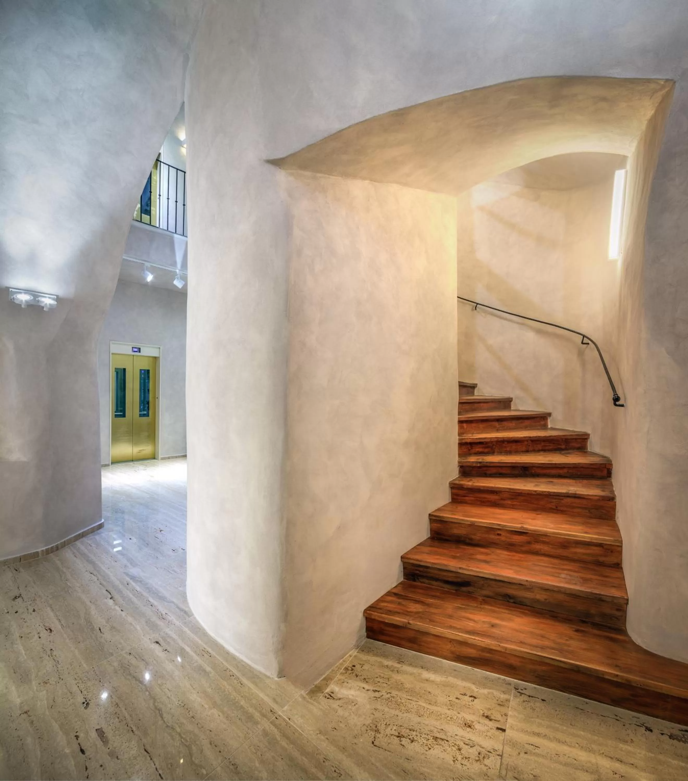 Area and facilities in Golden Star