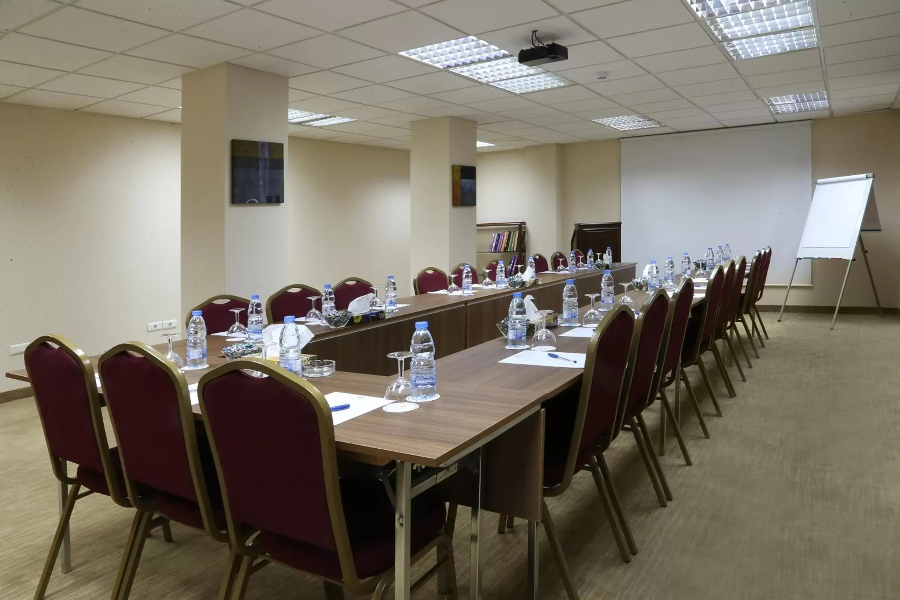 Banquet/Function facilities, Business Area/Conference Room in Lancaster Raouche Hotel