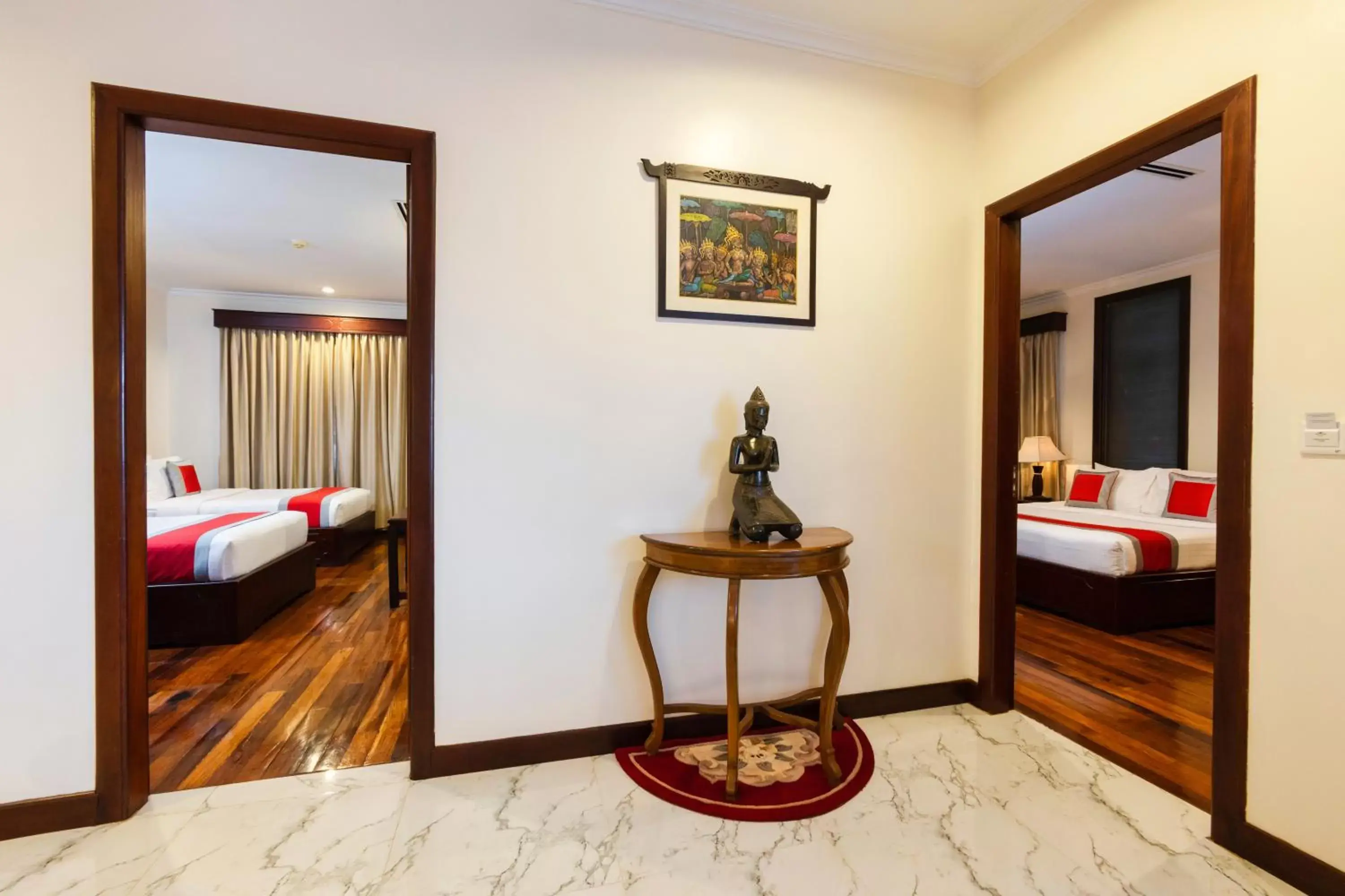 Photo of the whole room, Bed in Saem Siemreap Hotel