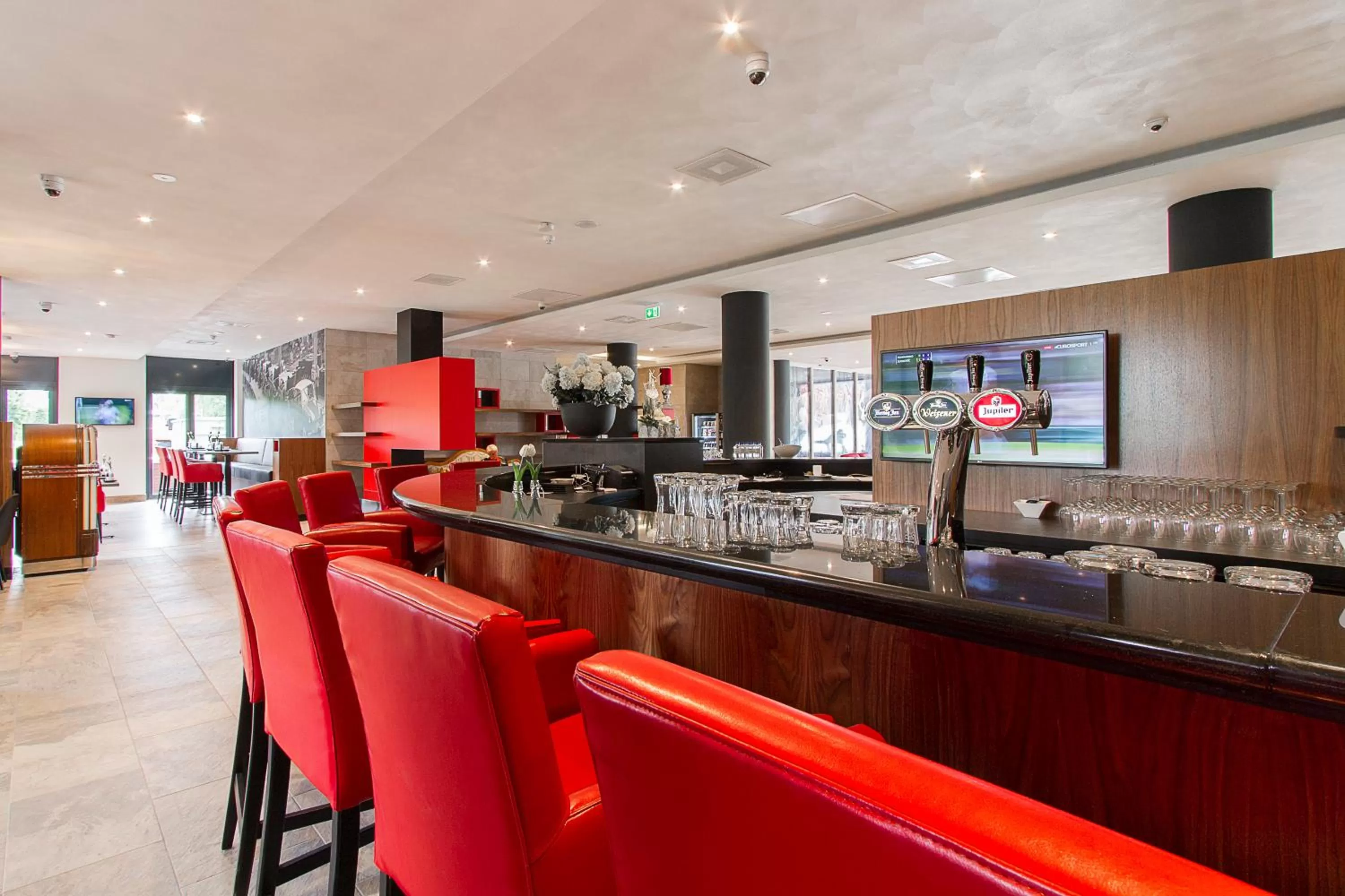 Lounge or bar in Bastion Hotel Eindhoven Waalre
