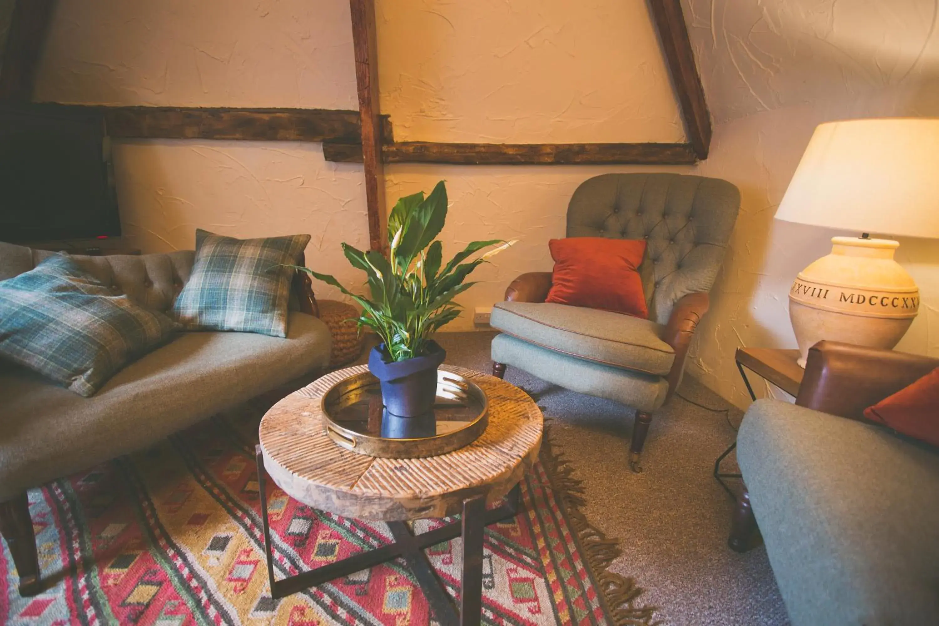 Bedroom, Seating Area in Bayards Cove Inn