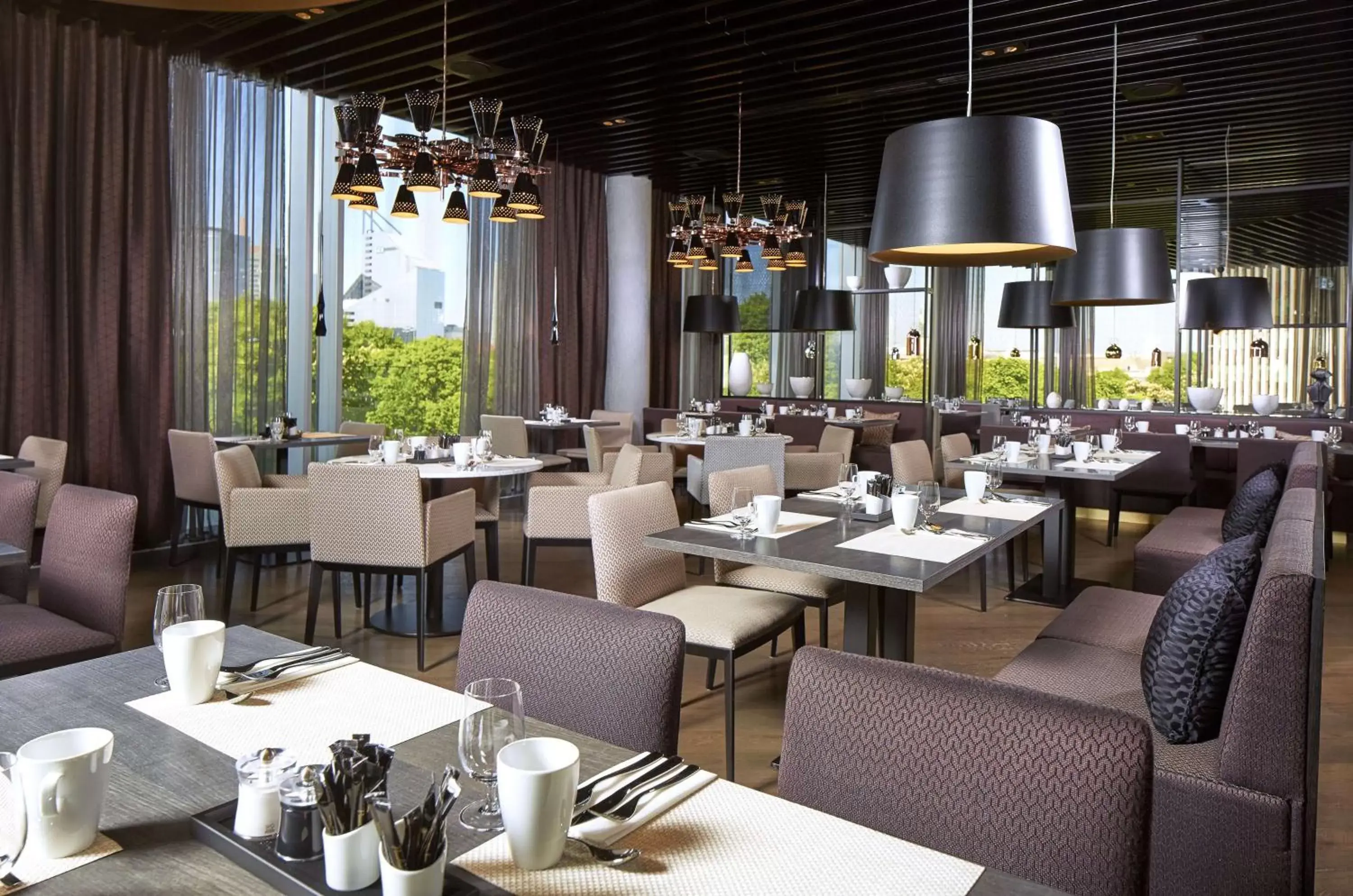 Dining area, Restaurant/Places to Eat in Hilton Tallinn Park