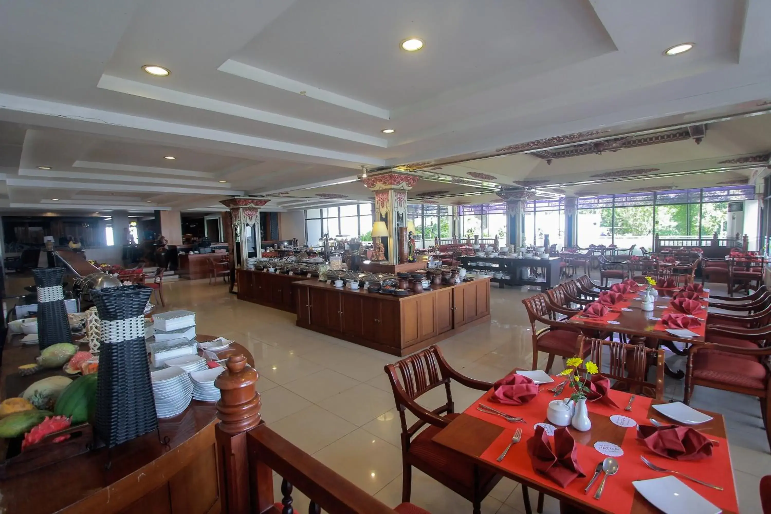 Restaurant/places to eat in Patra Semarang Hotel & Convention