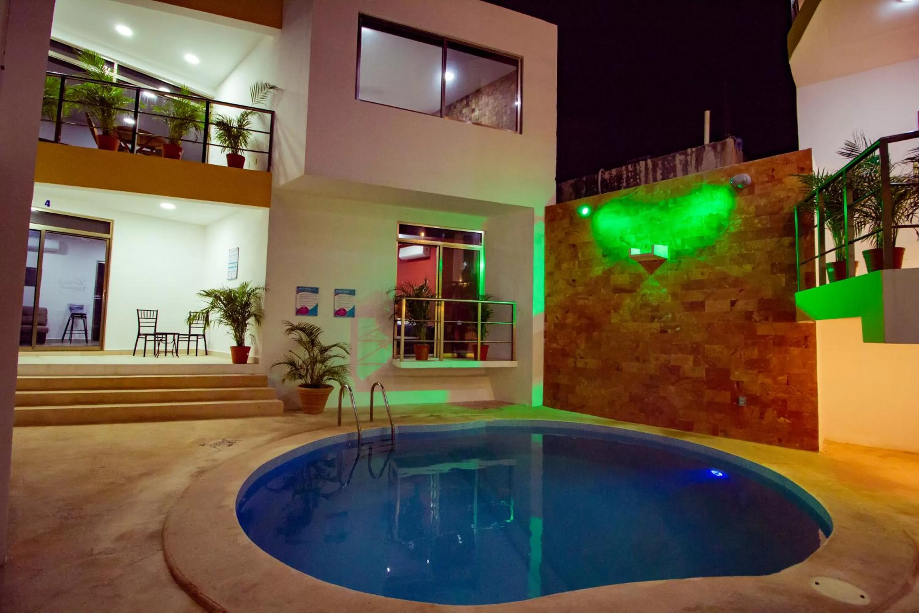 Swimming Pool in Suite Isla Mujeres