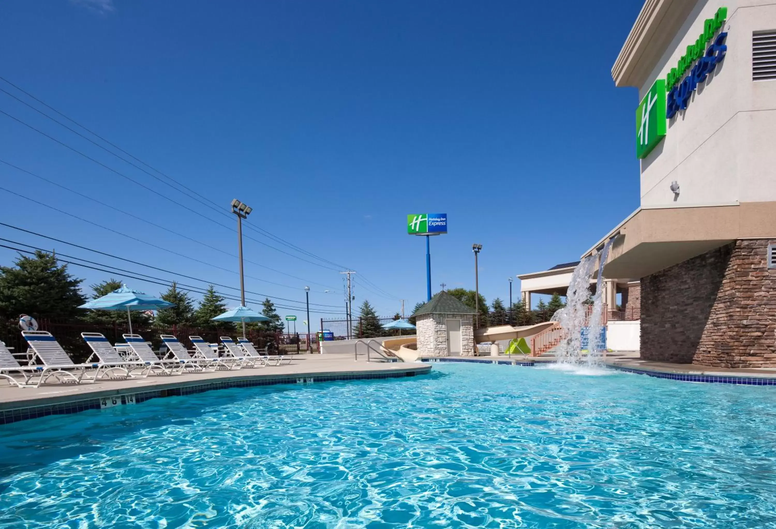 Swimming Pool in Holiday Inn Express Wisconsin Dells, an IHG Hotel