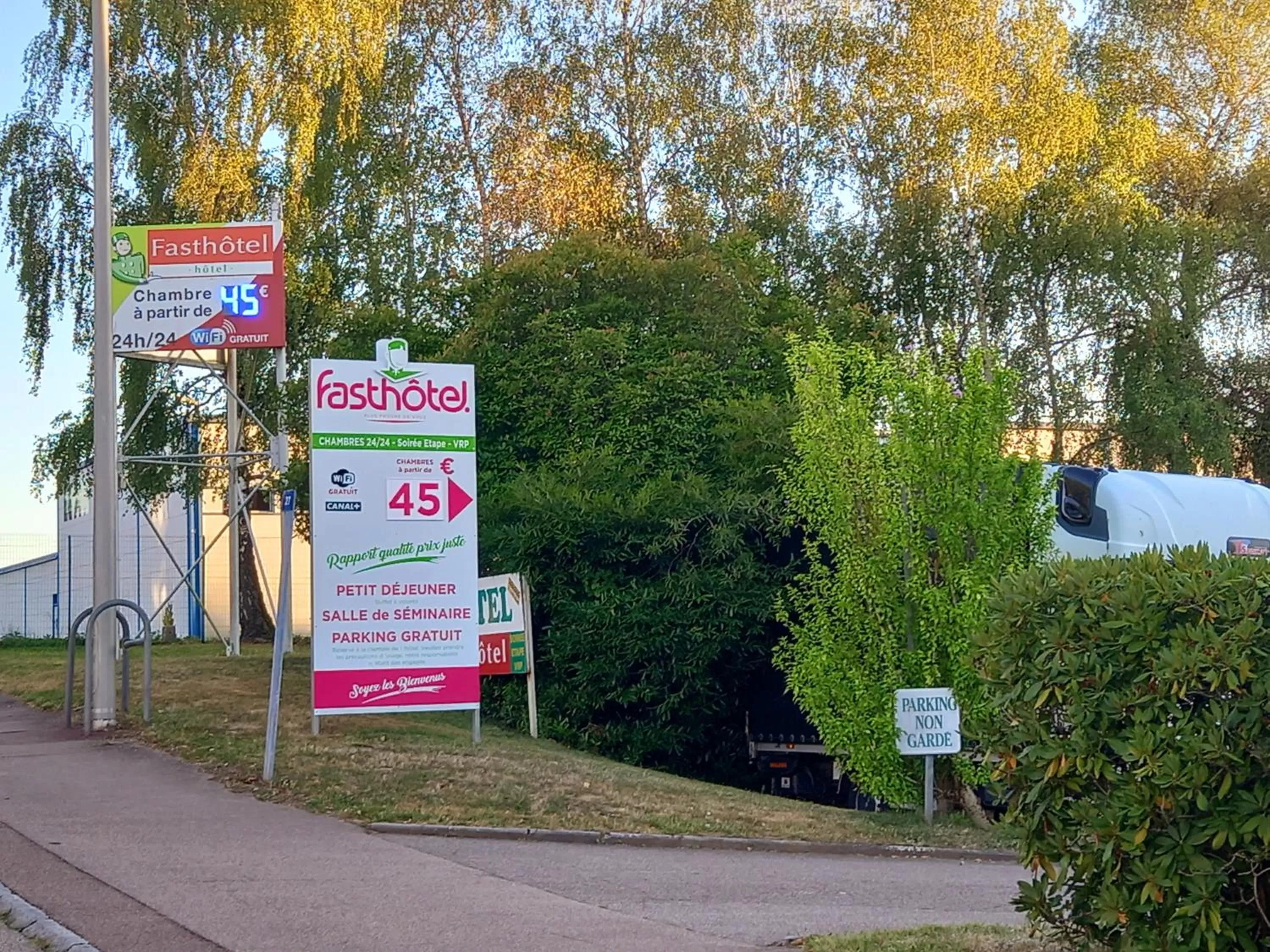 Facade/entrance in Fasthôtel Limoges Nord - FH Confort