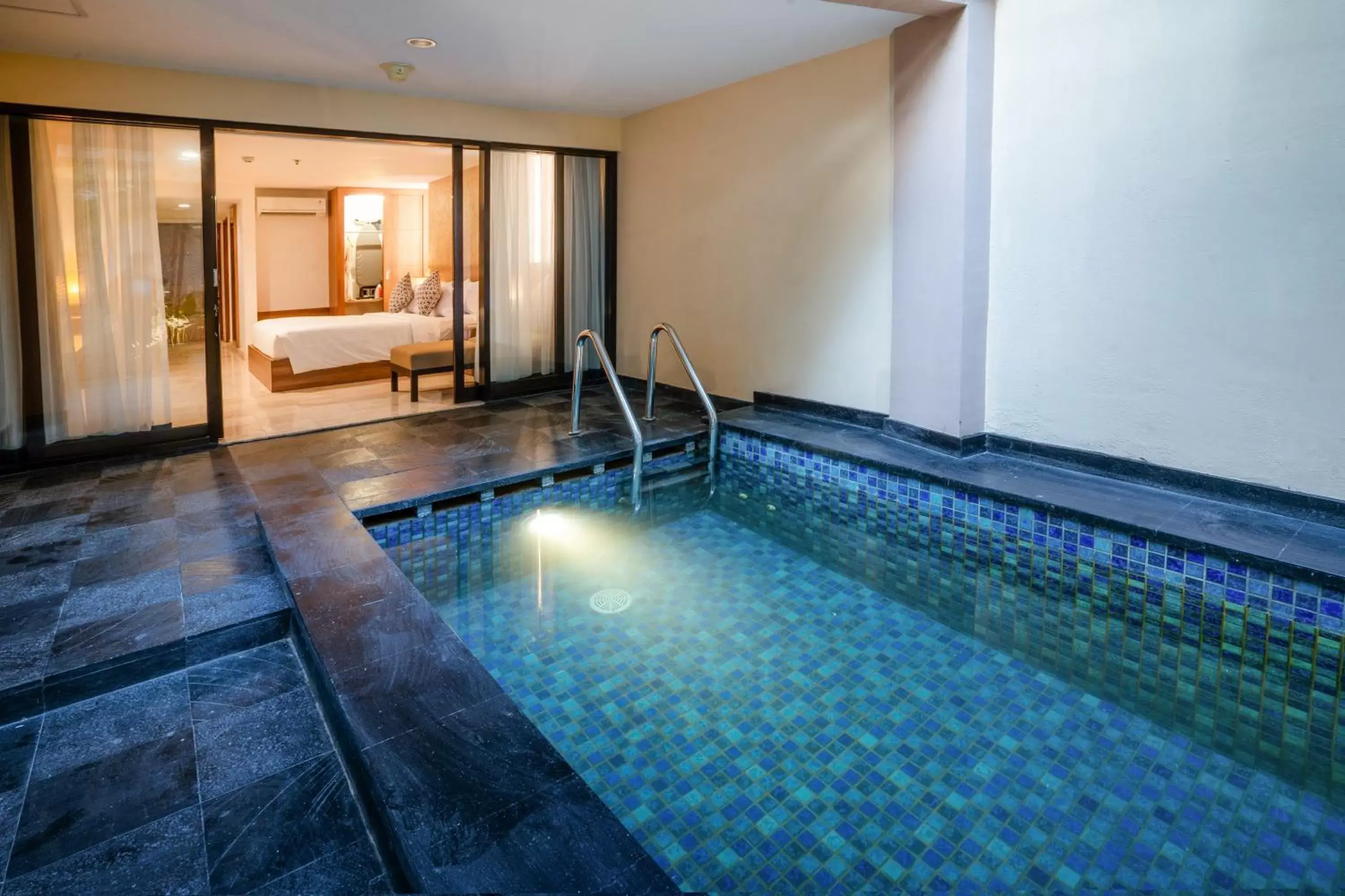 Swimming pool in Cross Vibe Paasha Atelier Bali Kuta Swimming pool in Cross Vibe Paasha Atelier Bali Kuta