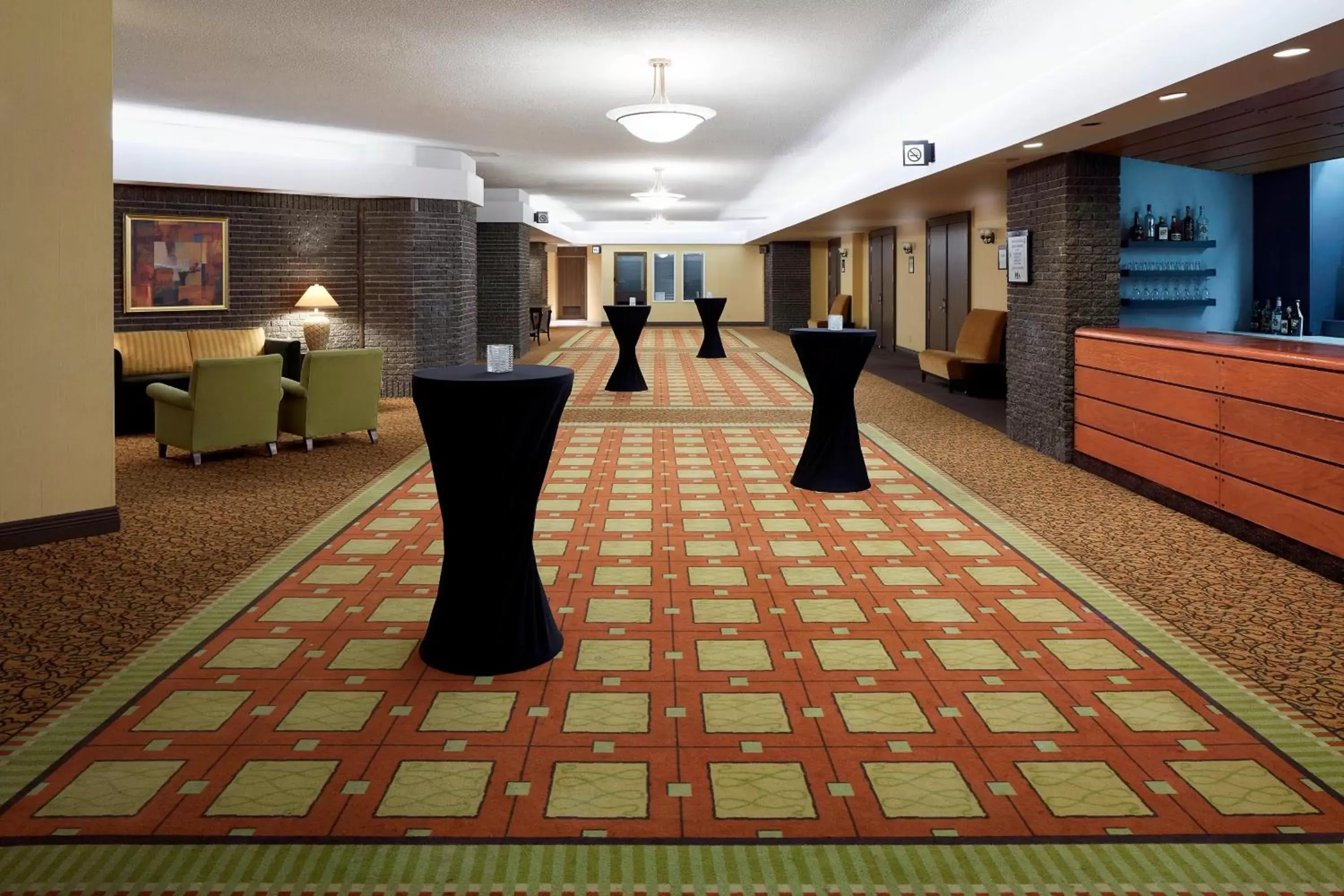 Meeting/conference room in Delta Hotels by Marriott Quebec