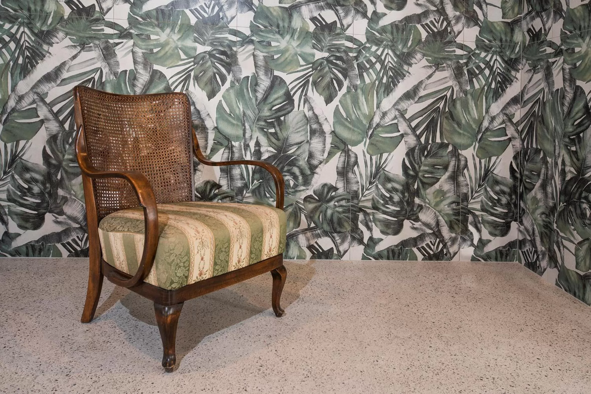 Lobby or reception in pradl elf my- apartment