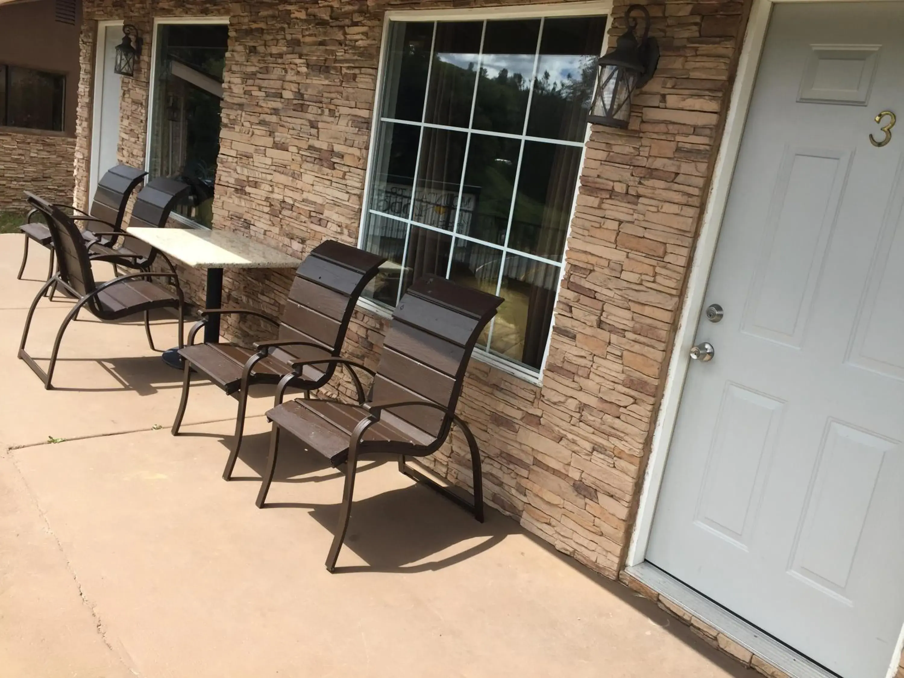 Seating area in Mountain Trail Lodge and Vacation Rentals