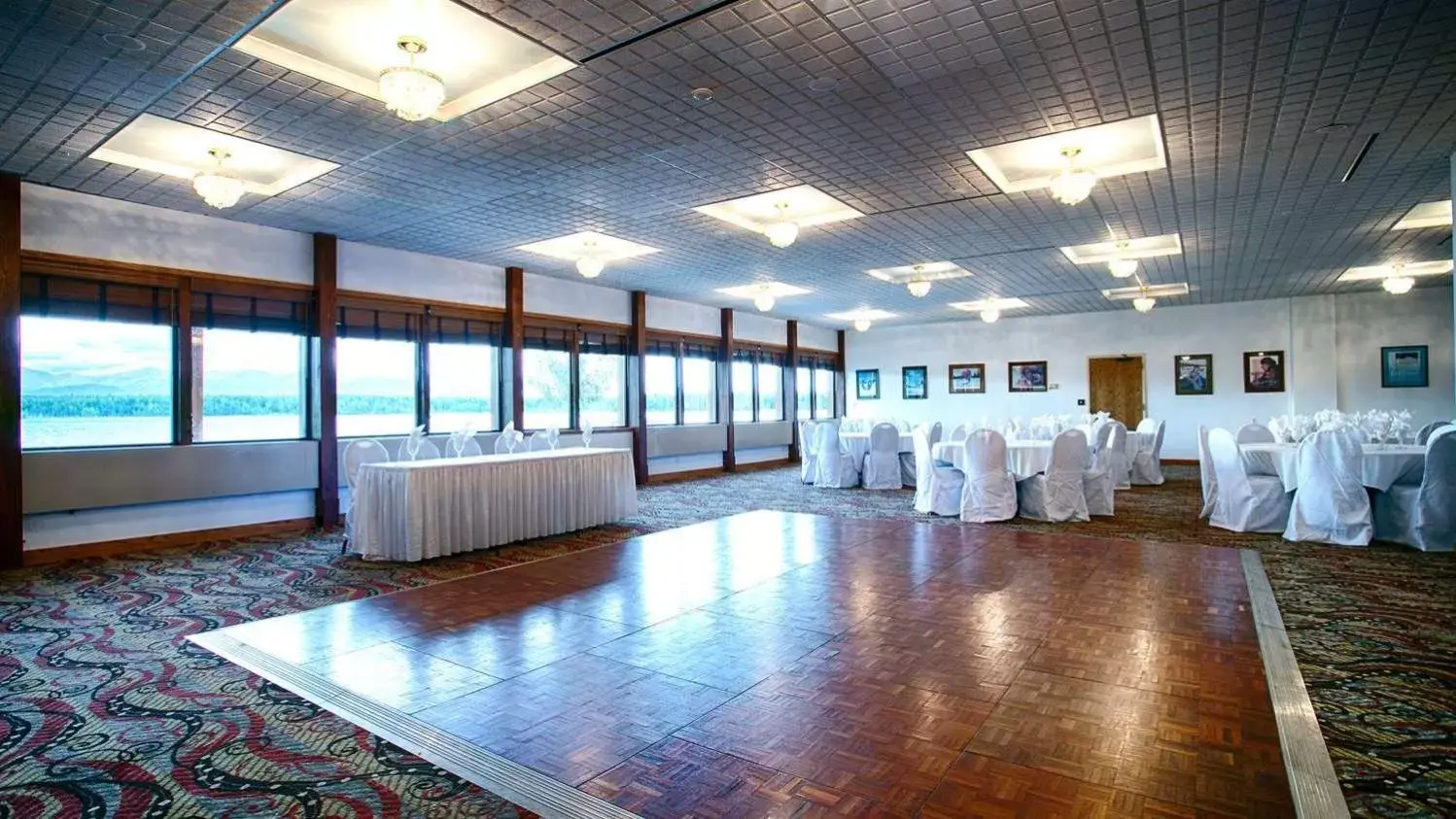 Banquet Facilities in Best Western Lake Lucille Inn