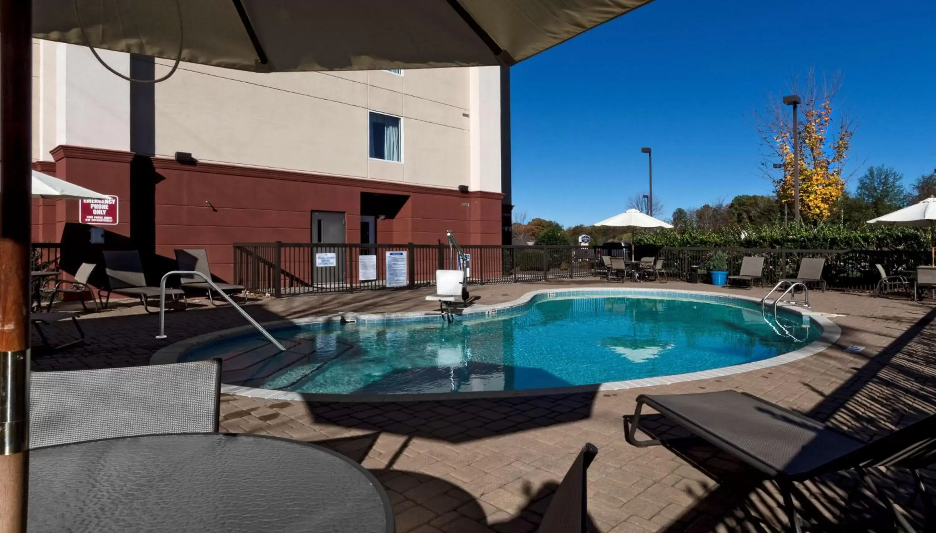 Pool view, Swimming Pool in Hampton Inn Statesville