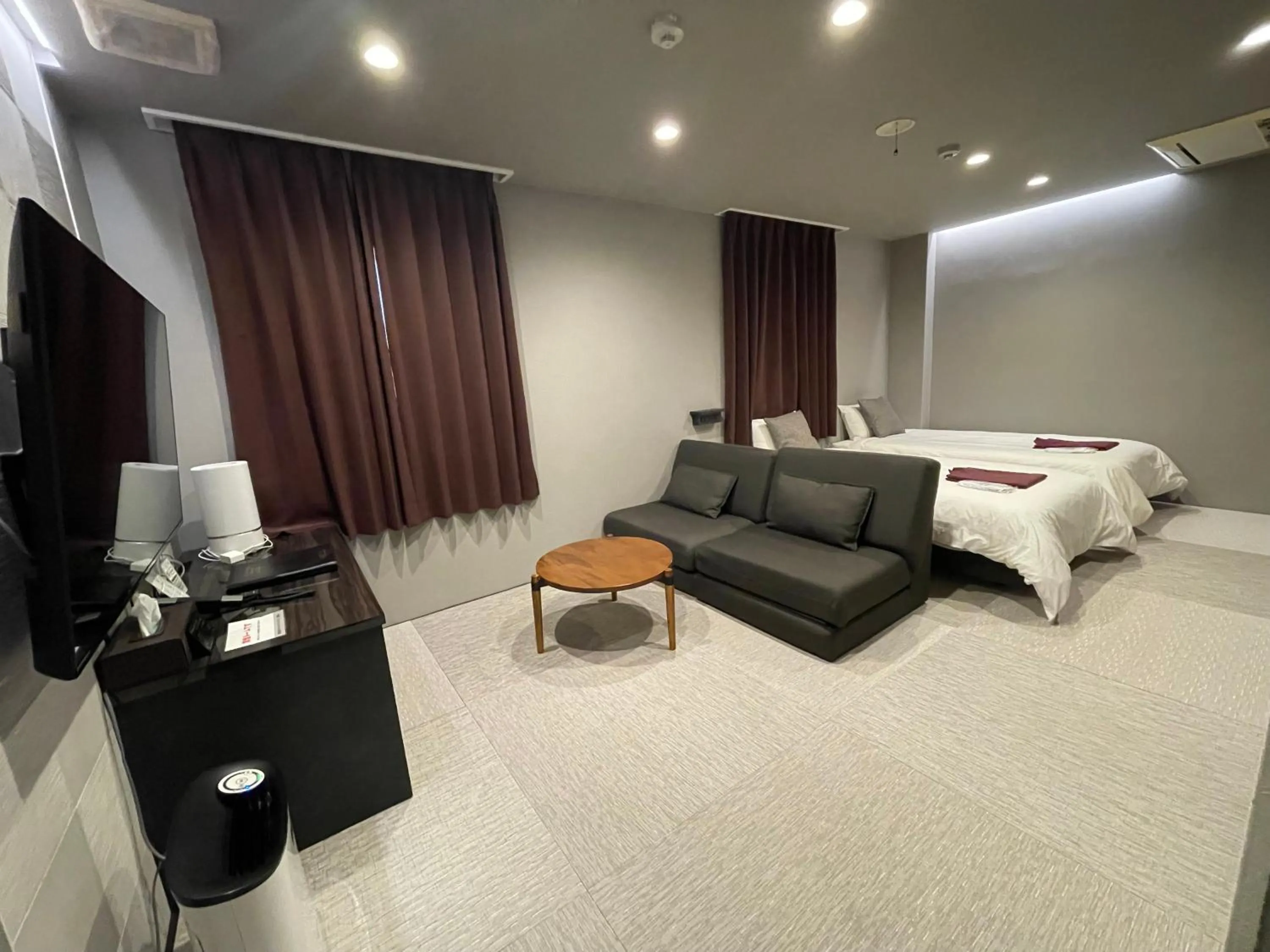 Bed in Kansai Airport Spa Hotel Garden Palace