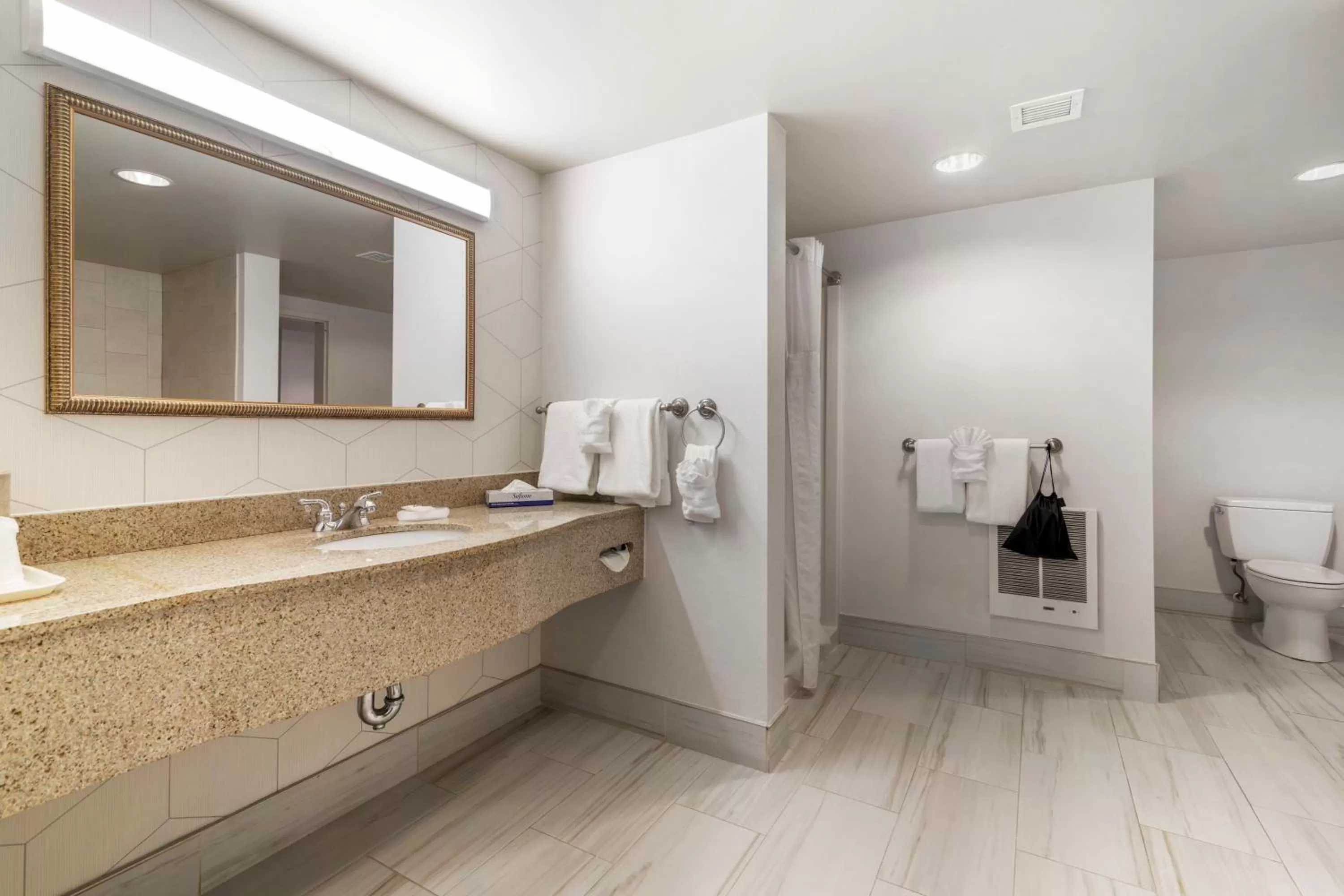 Bathroom in Comfort Inn & Suites Lake George