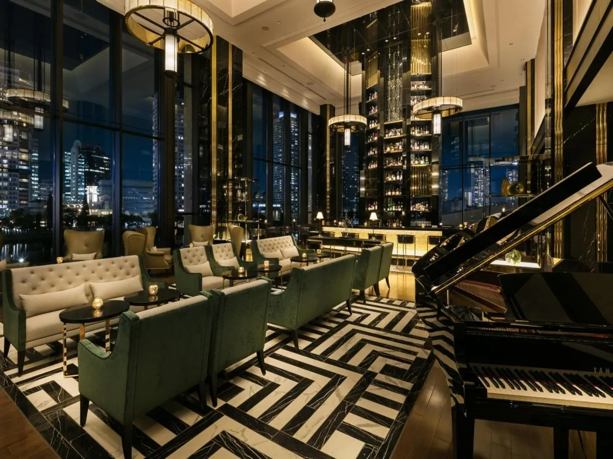 Restaurant/places to eat in Hilton Yokohama