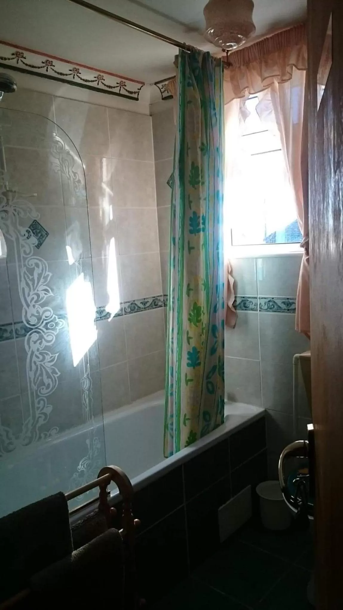 Bathroom in Shiralee bed and breakfast