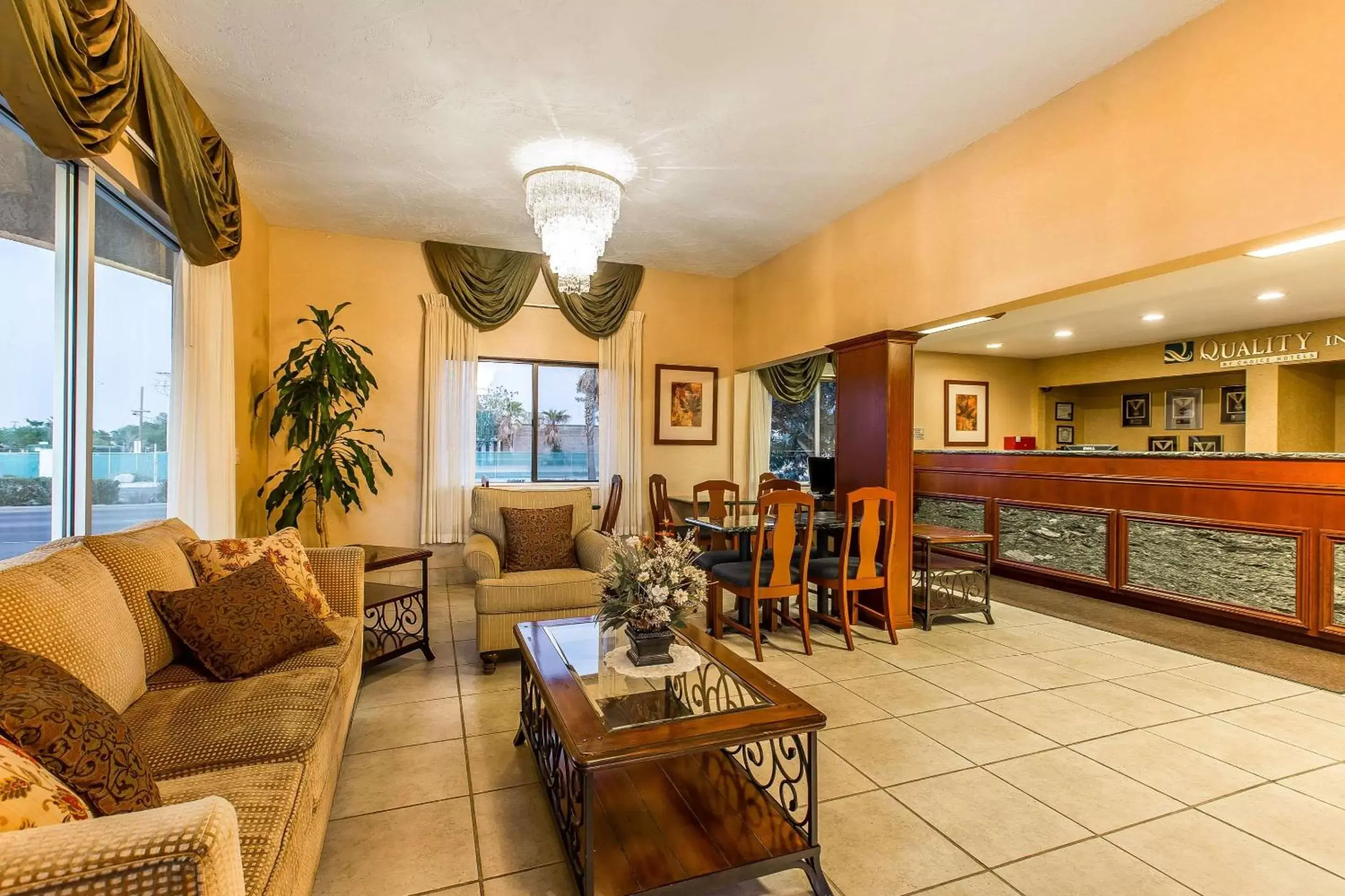 Lobby or reception, Lobby/Reception in Quality Inn Near China Lake Naval Station