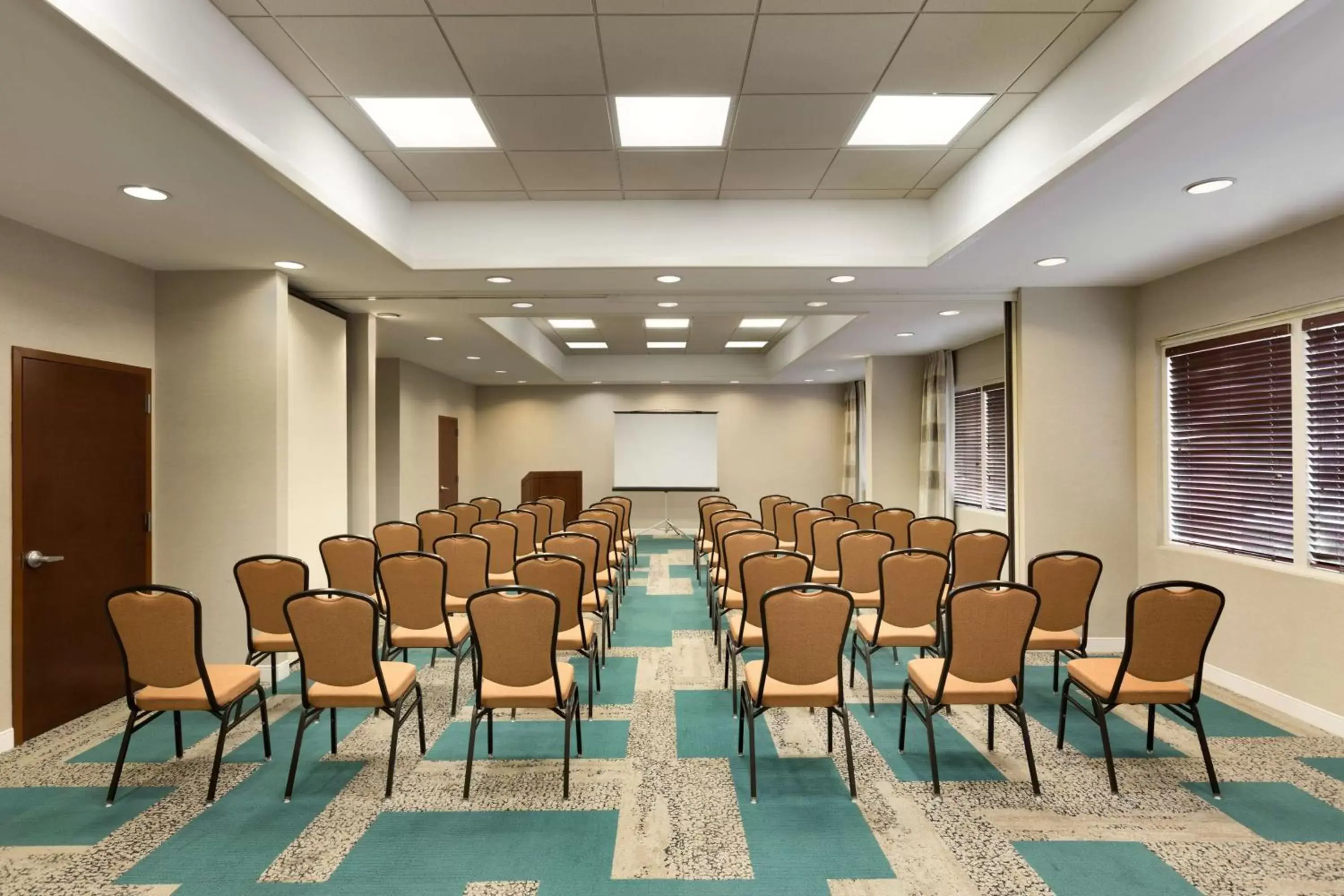 Meeting/conference room in Hampton Inn Denville-Rockaway-Parsippany
