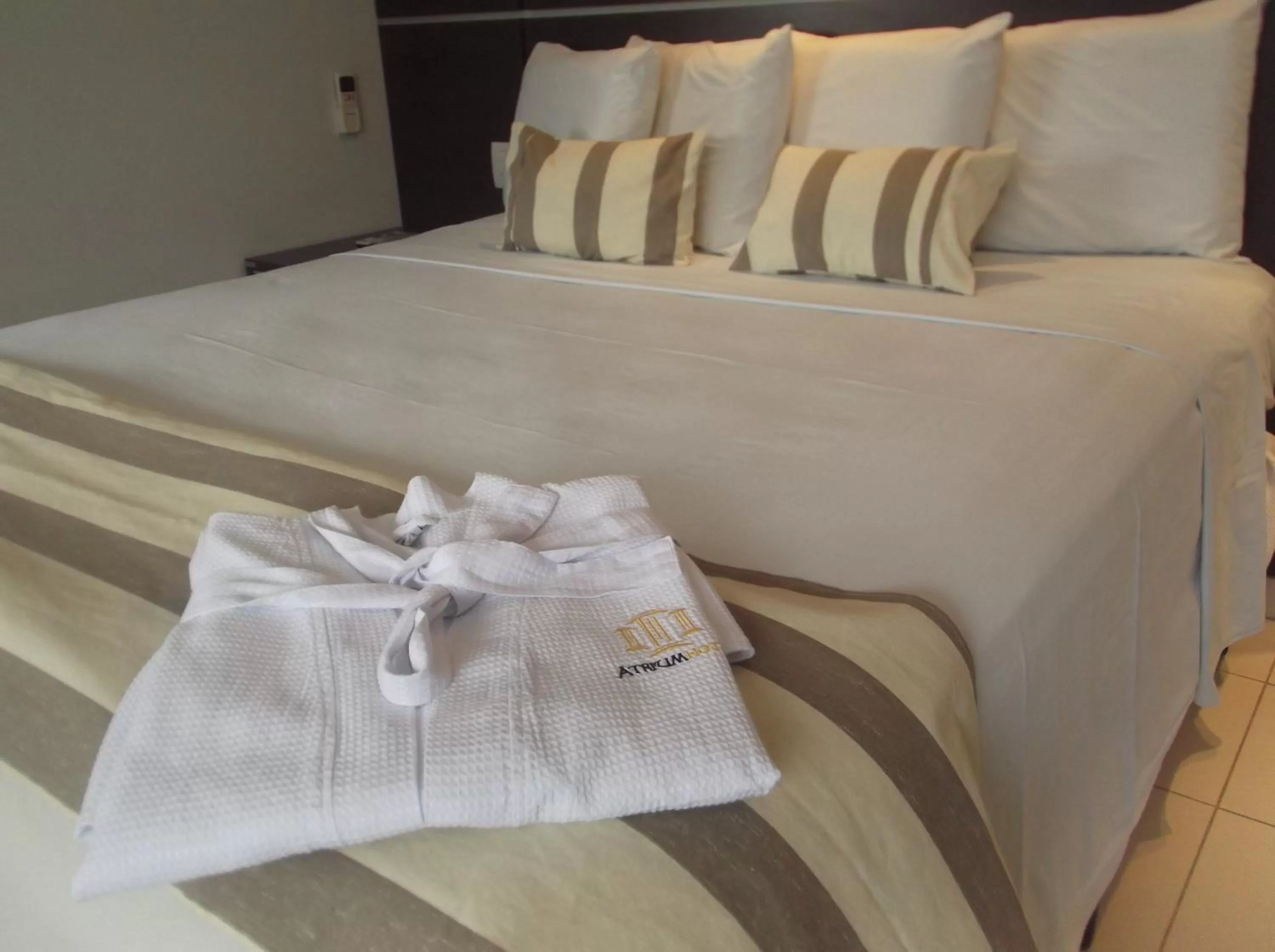 Bed in Atrium Confort Hotels