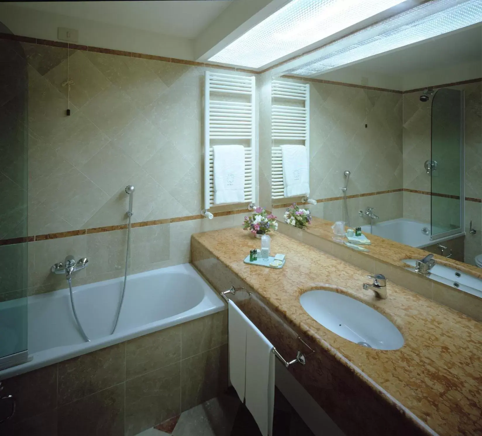 Bathroom in Sangallo Palace