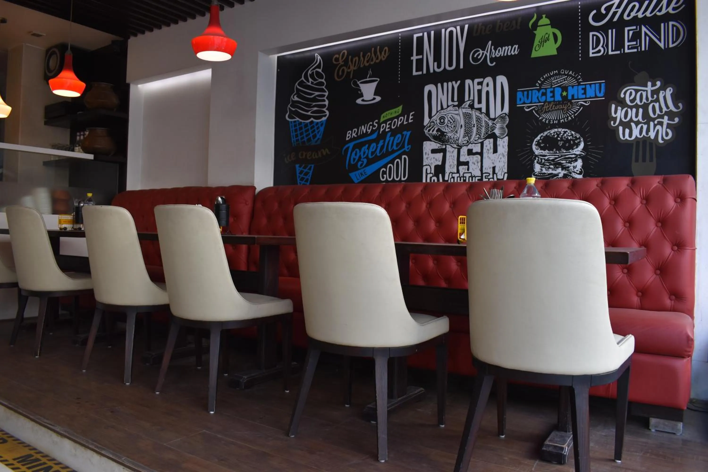 Restaurant/places to eat in Hotel GODWIN DELUXE - New Delhi Railway Station - Paharganj