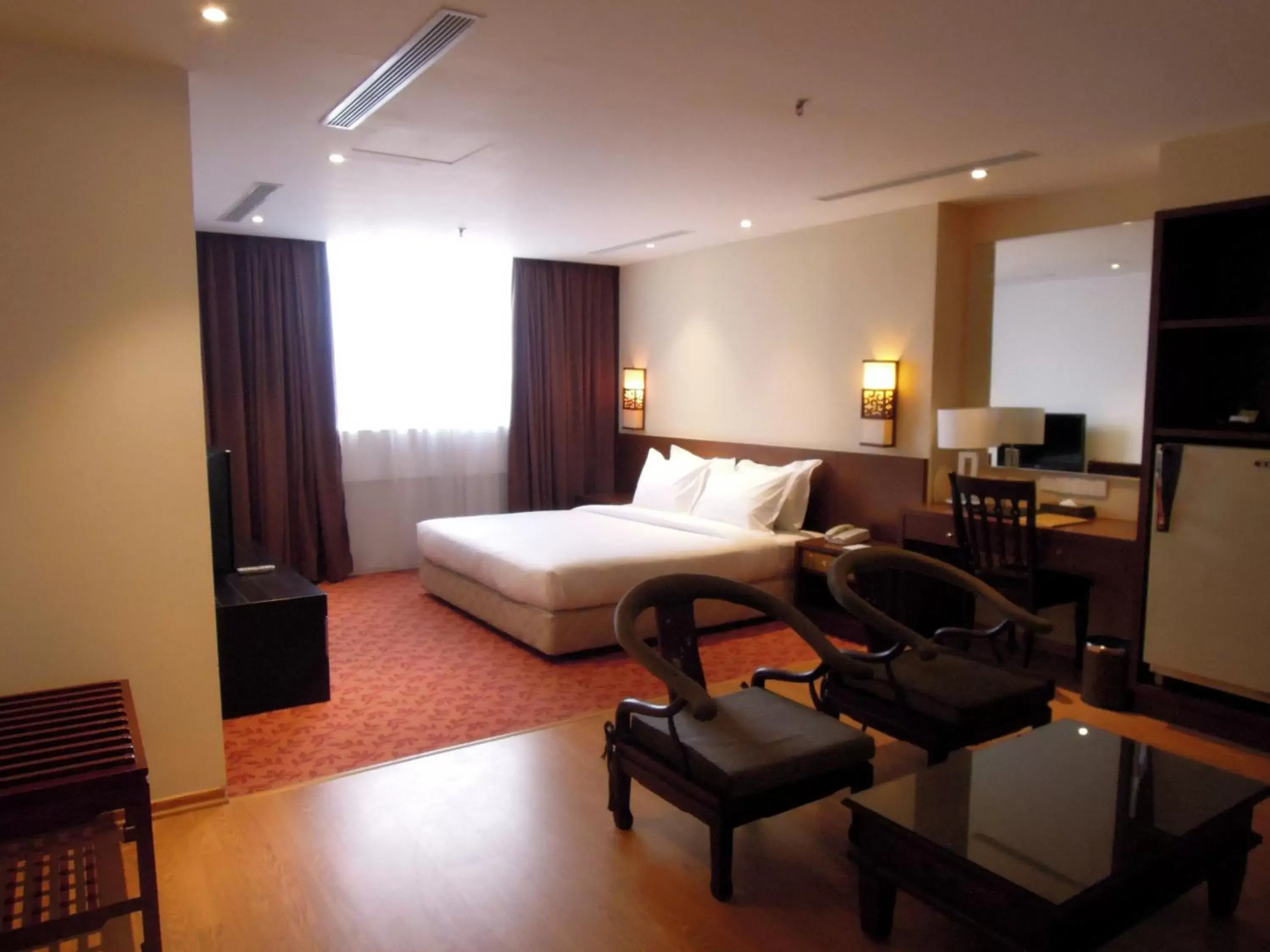 Photo of the whole room in Hotel Excelsior Ipoh