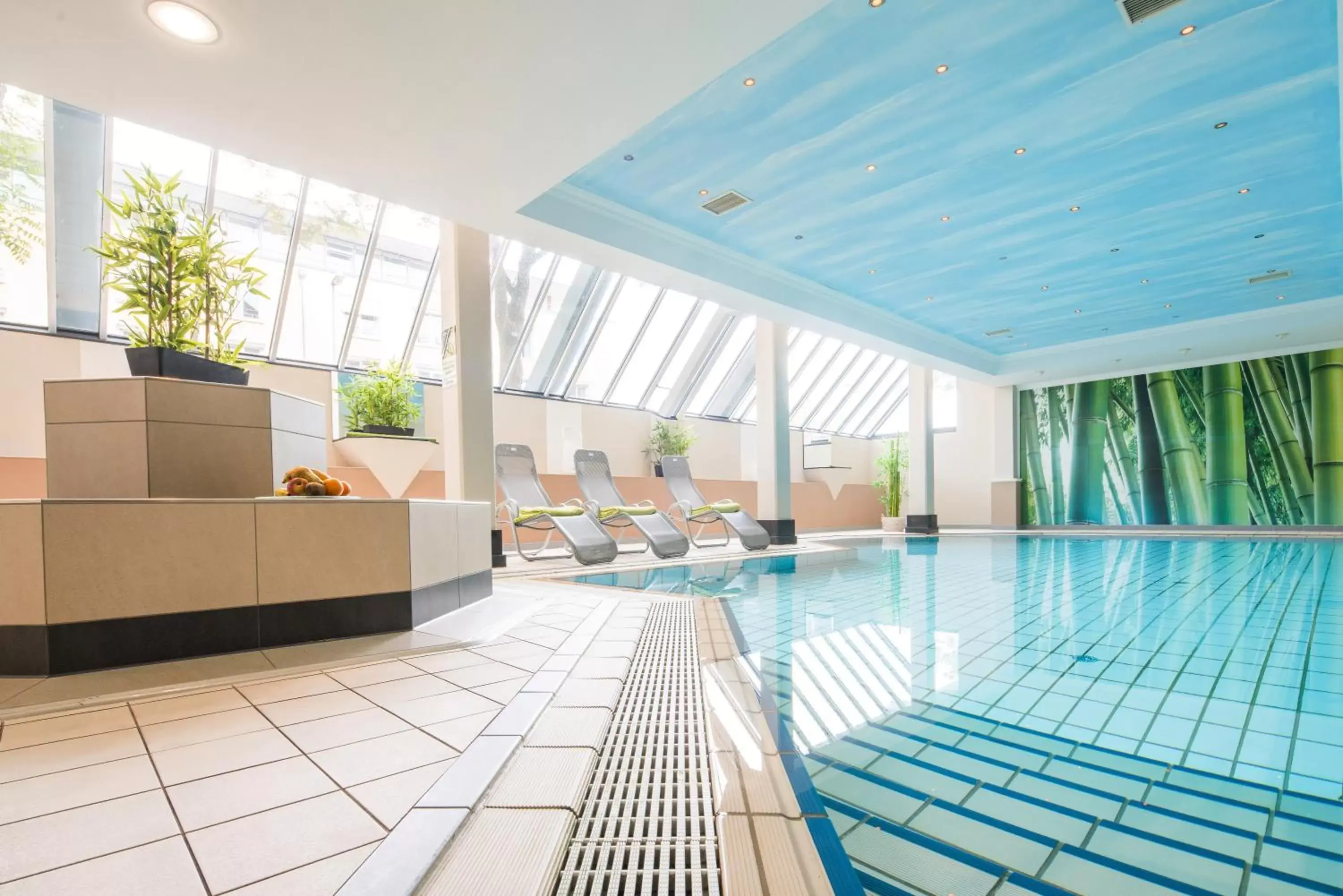 Swimming Pool in Best Western Plus Hotel Am Schlossberg