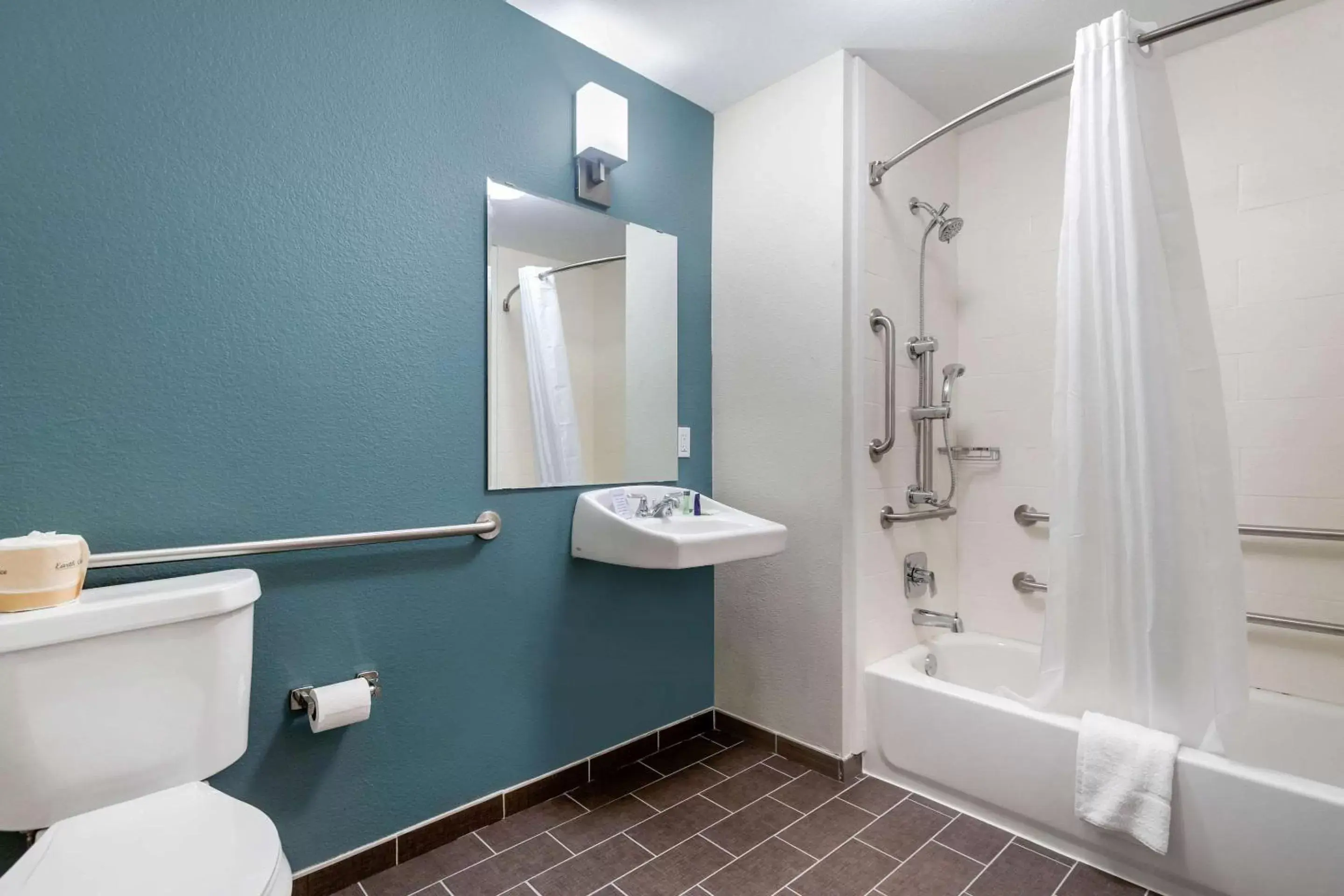 Bathroom in Sleep Inn & Suites Bricktown - near Medical Center