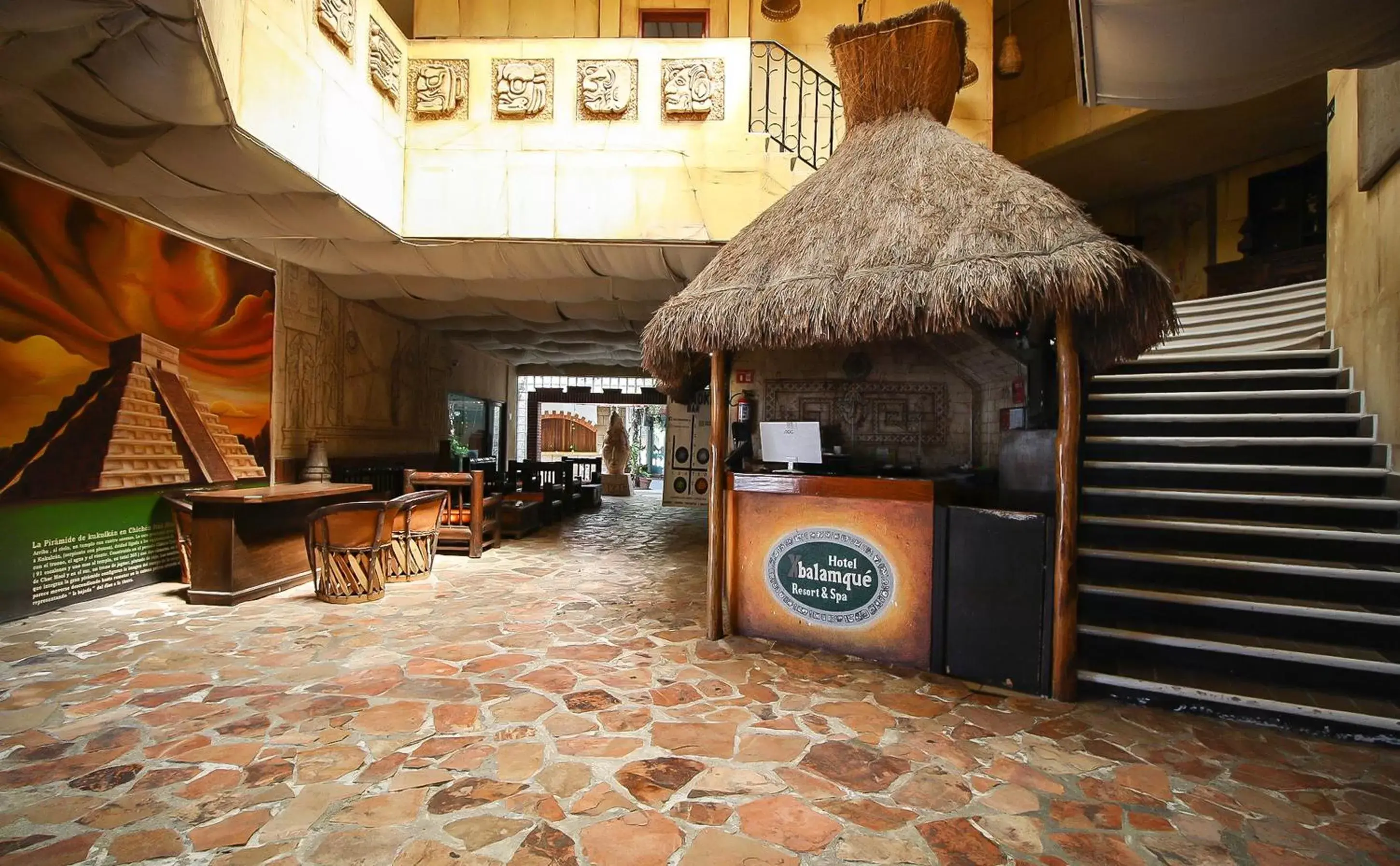 Lobby or reception in Hotel Xbalamqué & Spa Cancún Centro