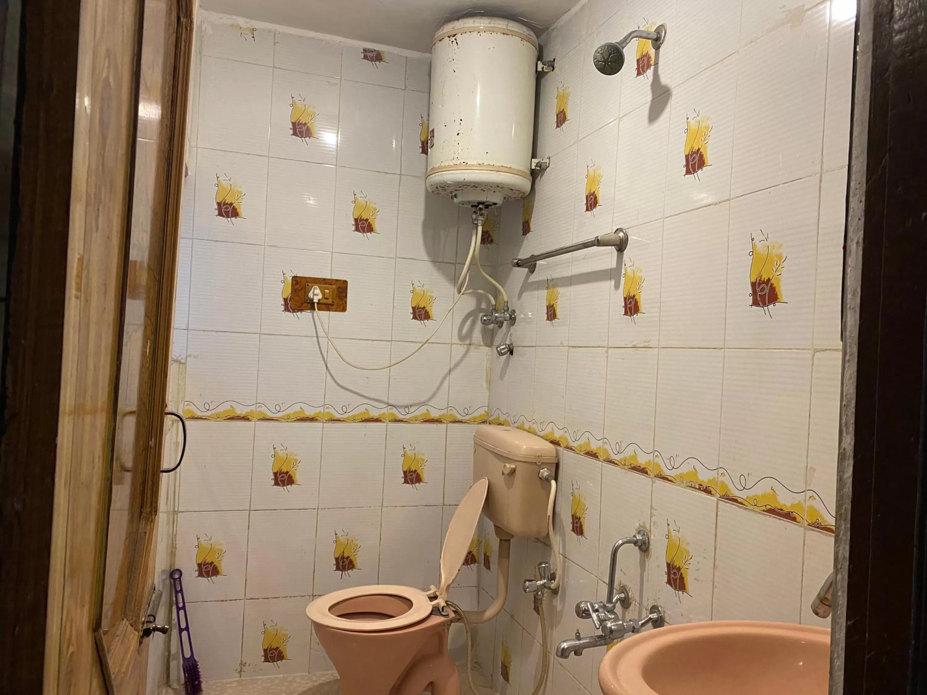 Bathroom in Hotel Young Mamta