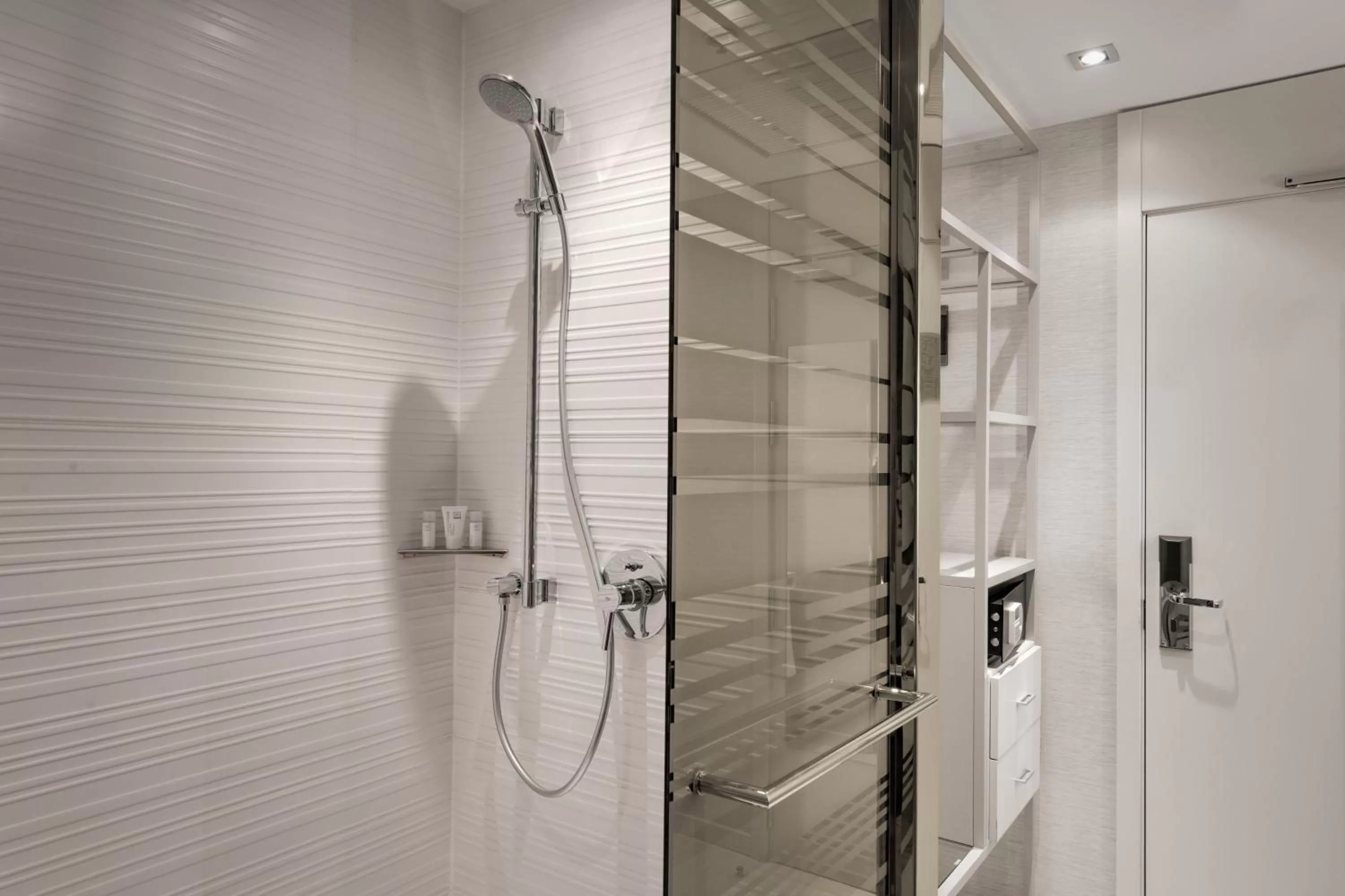 Bathroom in SH Colón Valencia