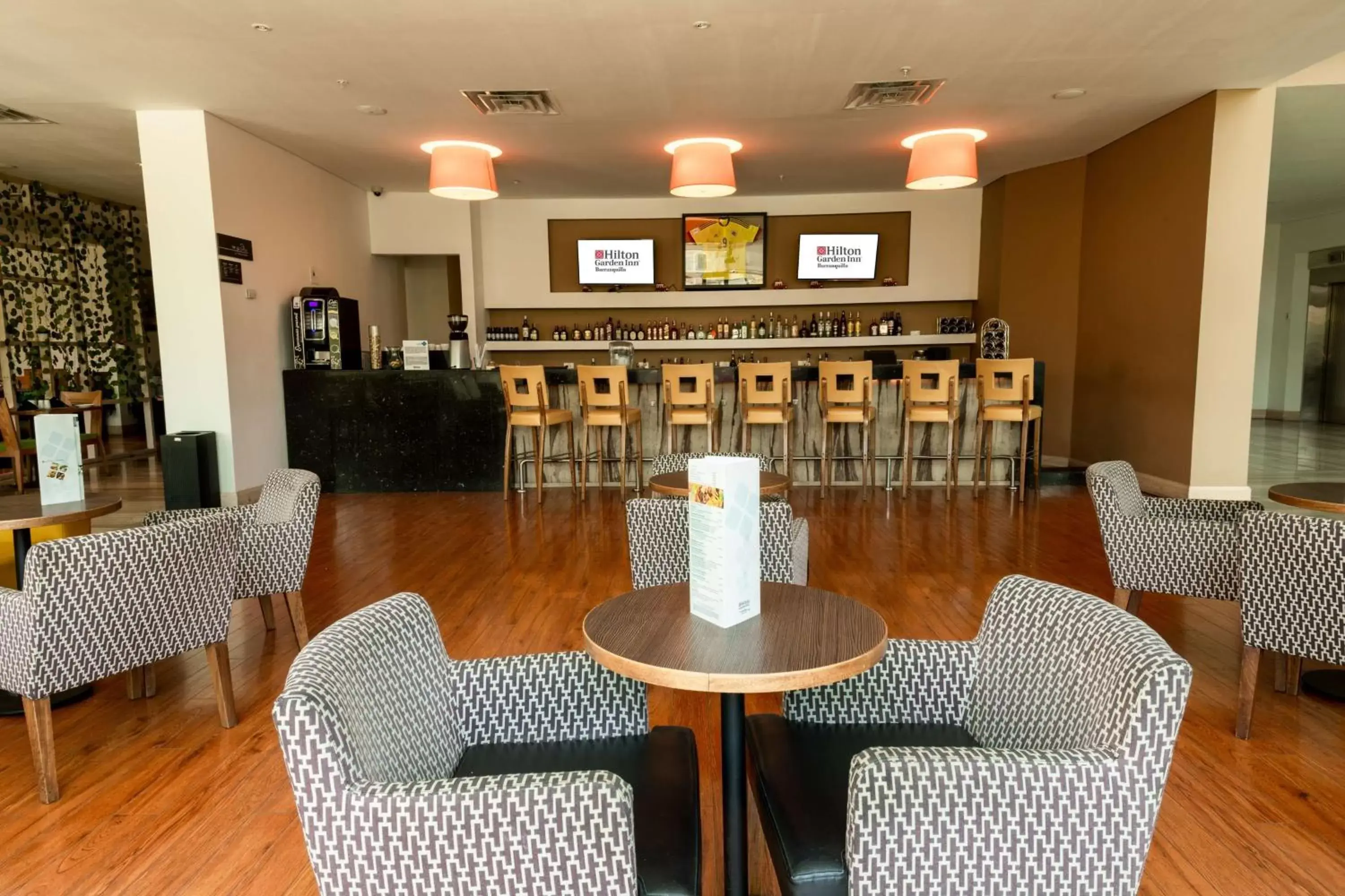Lounge or bar, Lounge/Bar in Hilton Garden Inn Barranquilla