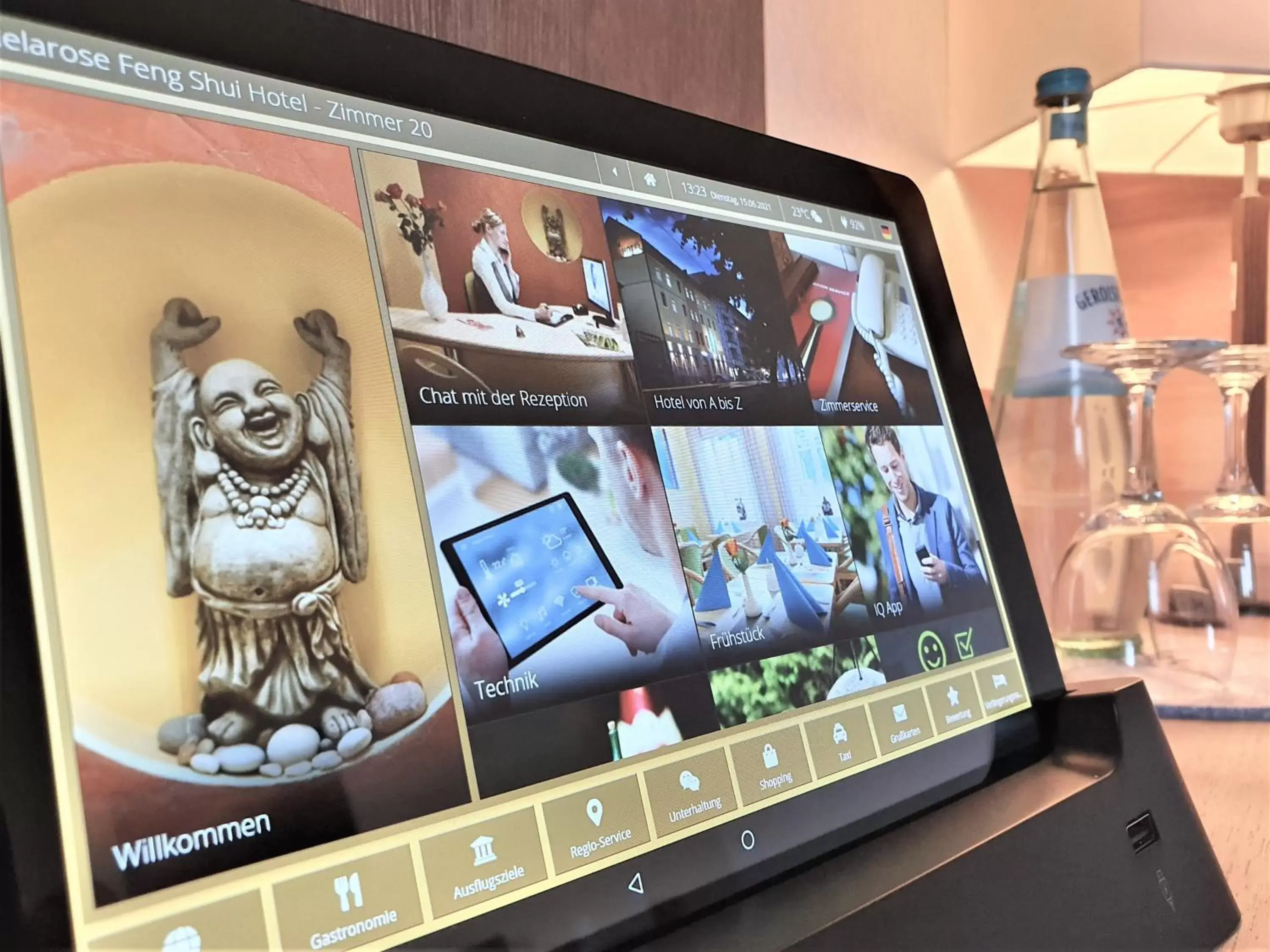 Double Room in Melarose Feng Shui Hotel Double Room in Melarose Feng Shui Hotel