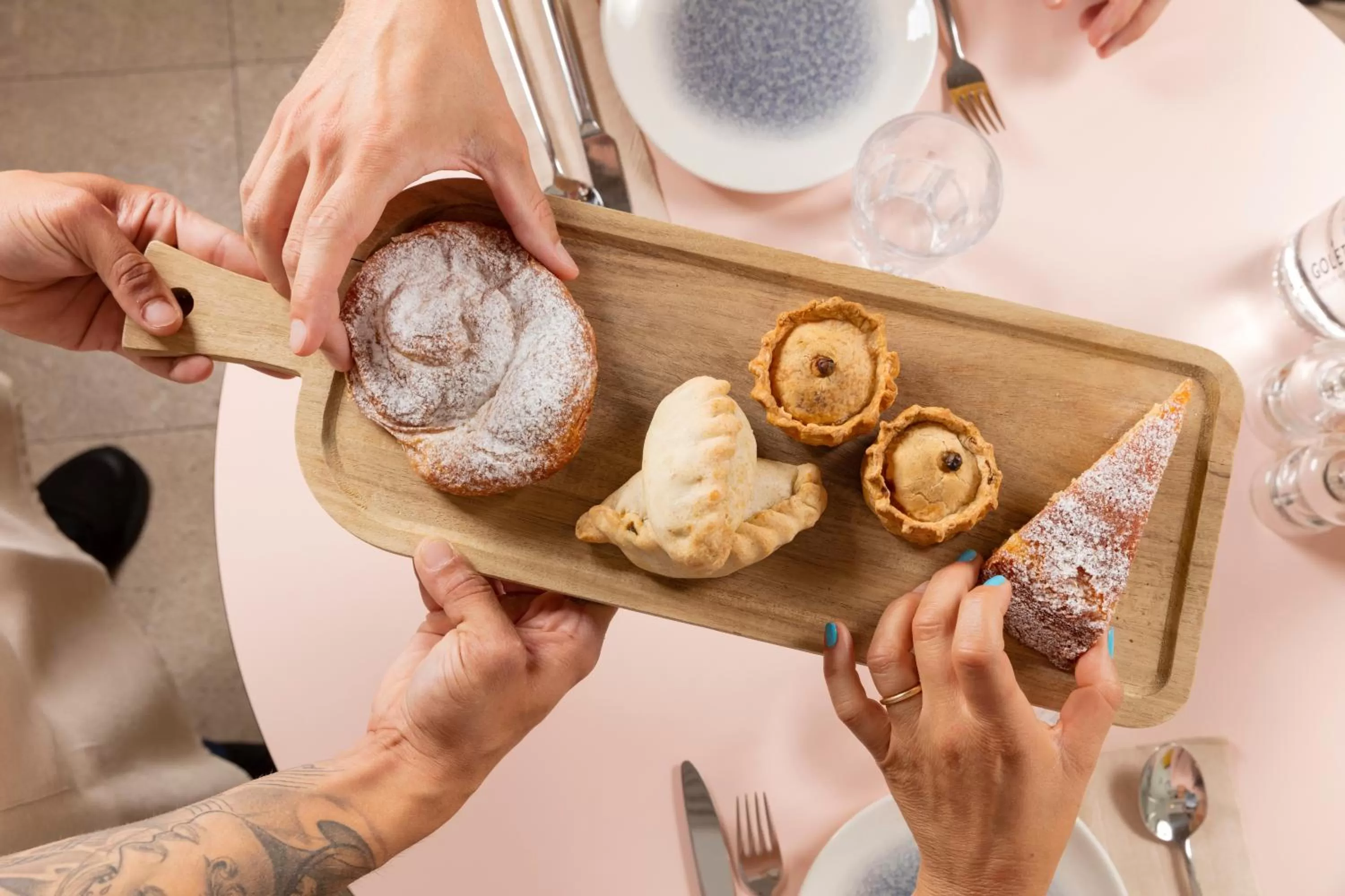 Restaurant/places to eat in La Goleta Hotel de Mar - Adults Only