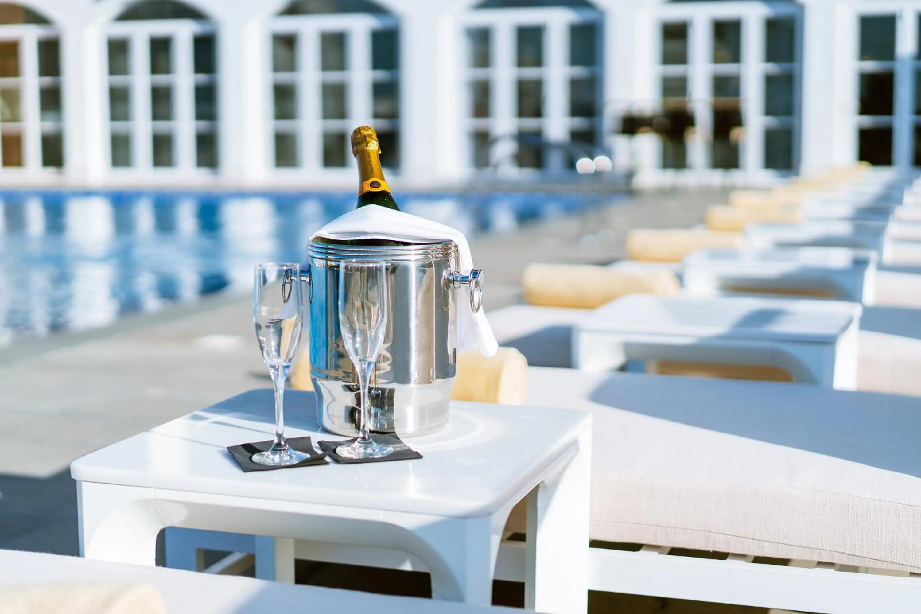 Swimming pool in Johari Rotana