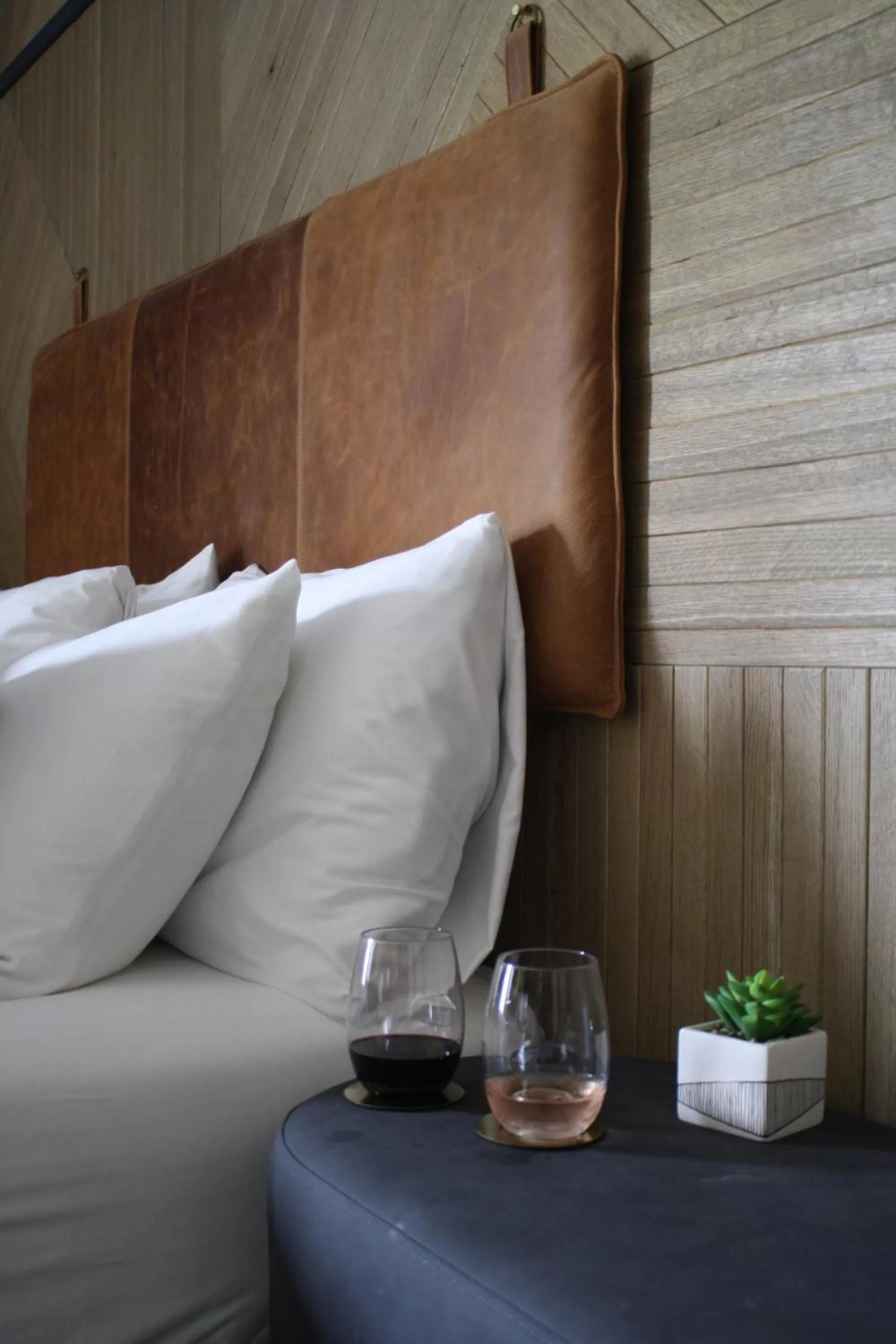 Bed in Calistoga Motor Lodge and Spa