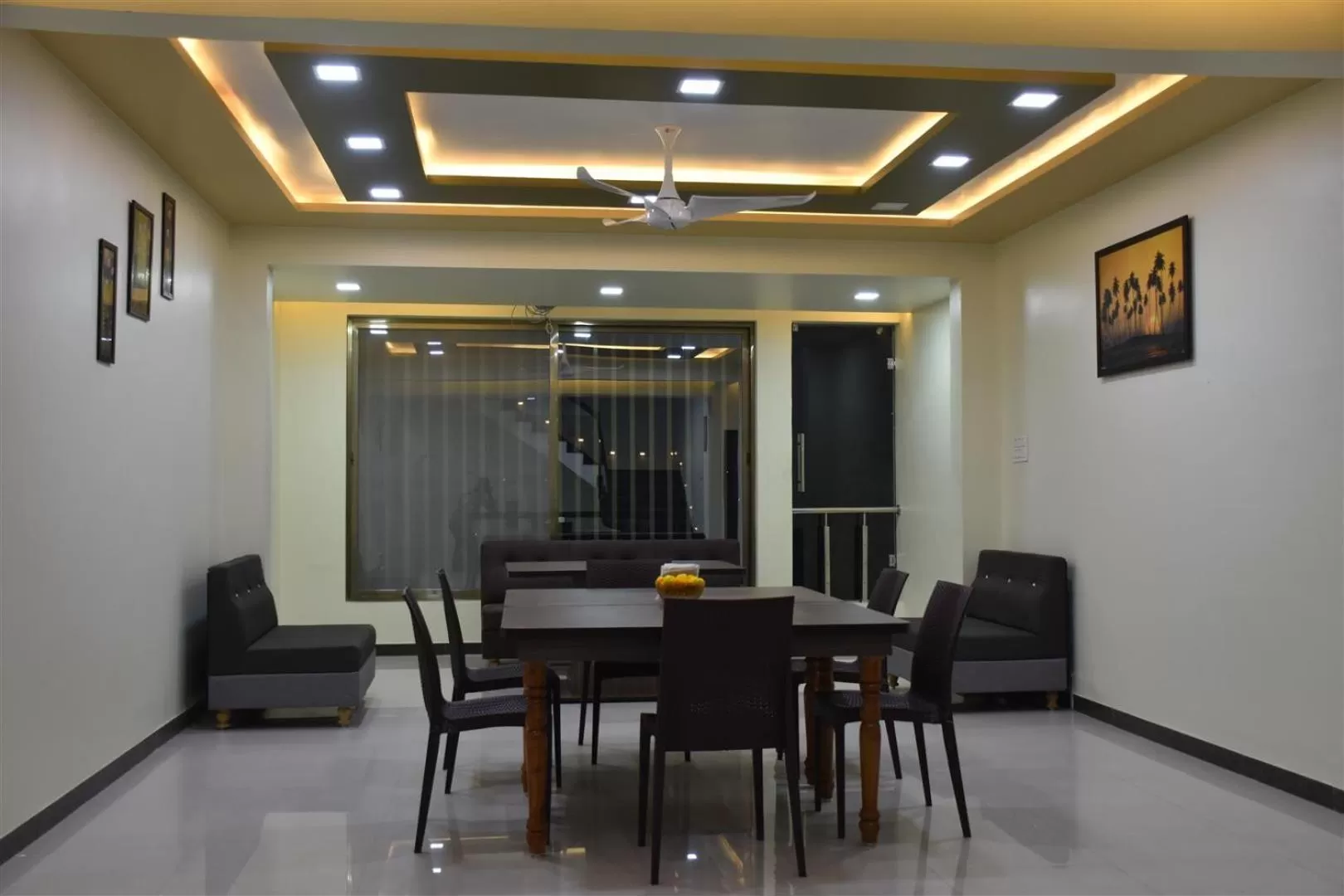 Dining area in Hotel Shri Sharanam