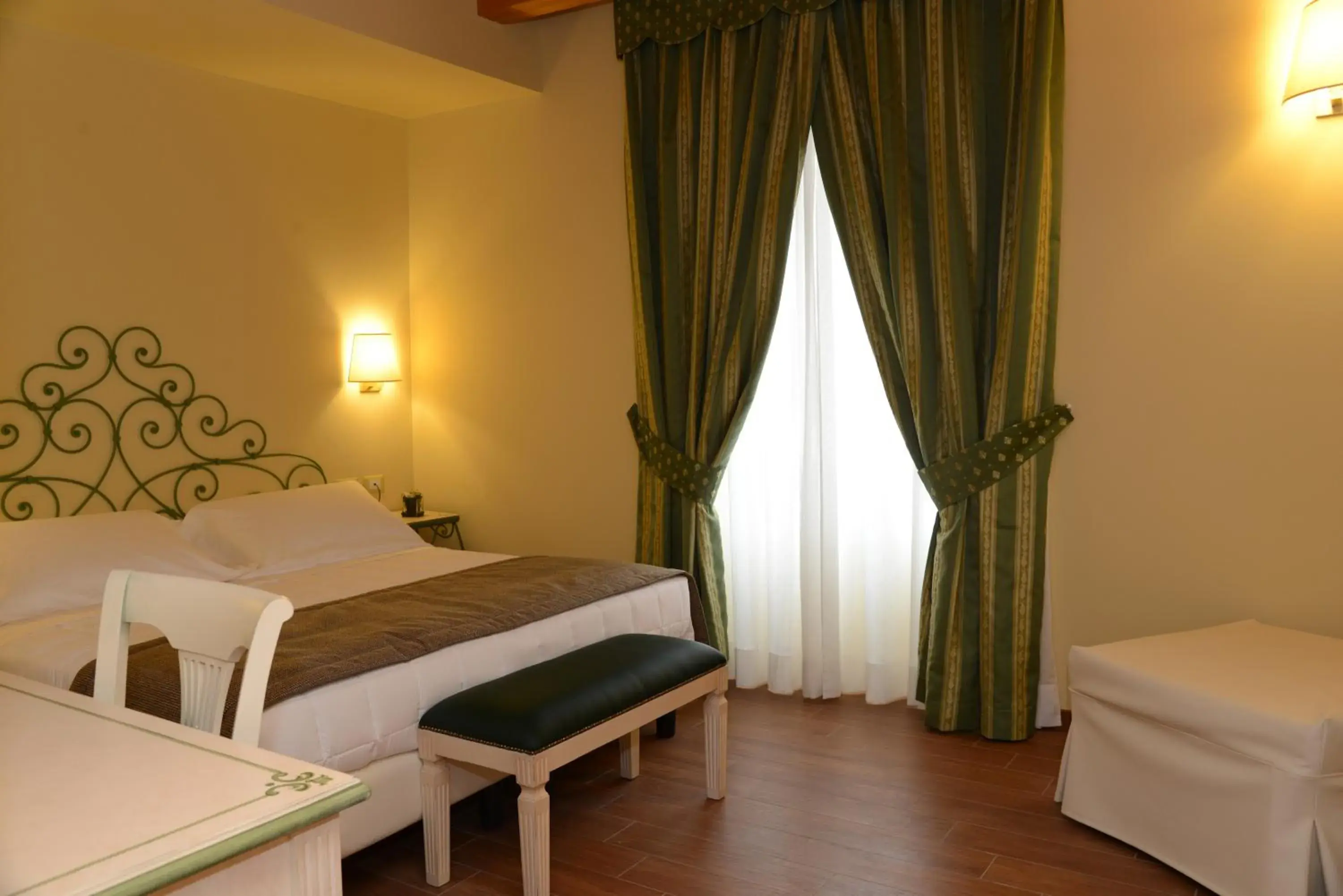 Photo of the whole room, Bed in Hotel Borgo Antico