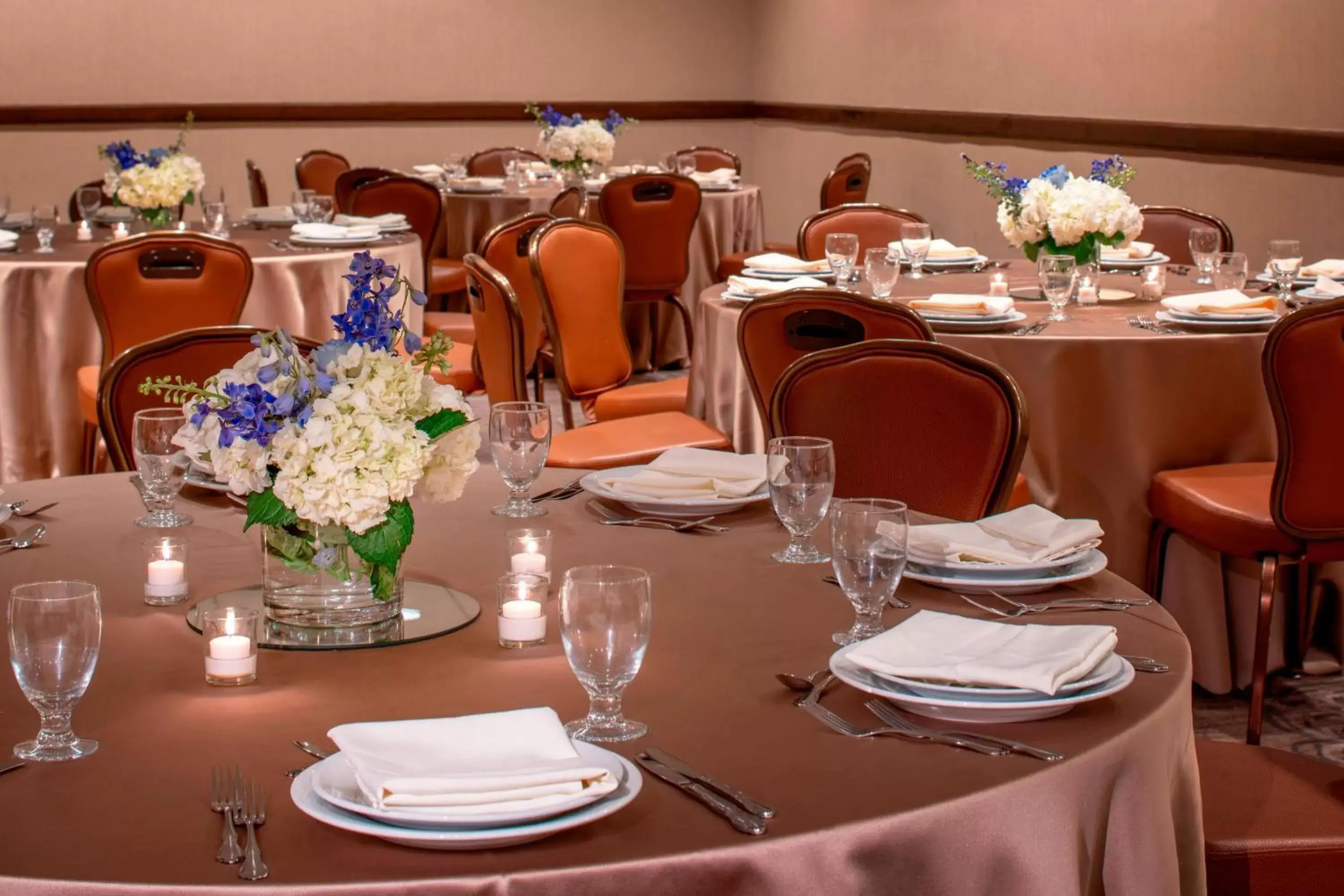 Meeting/conference room, Restaurant/Places to Eat in Sheraton Houston Brookhollow