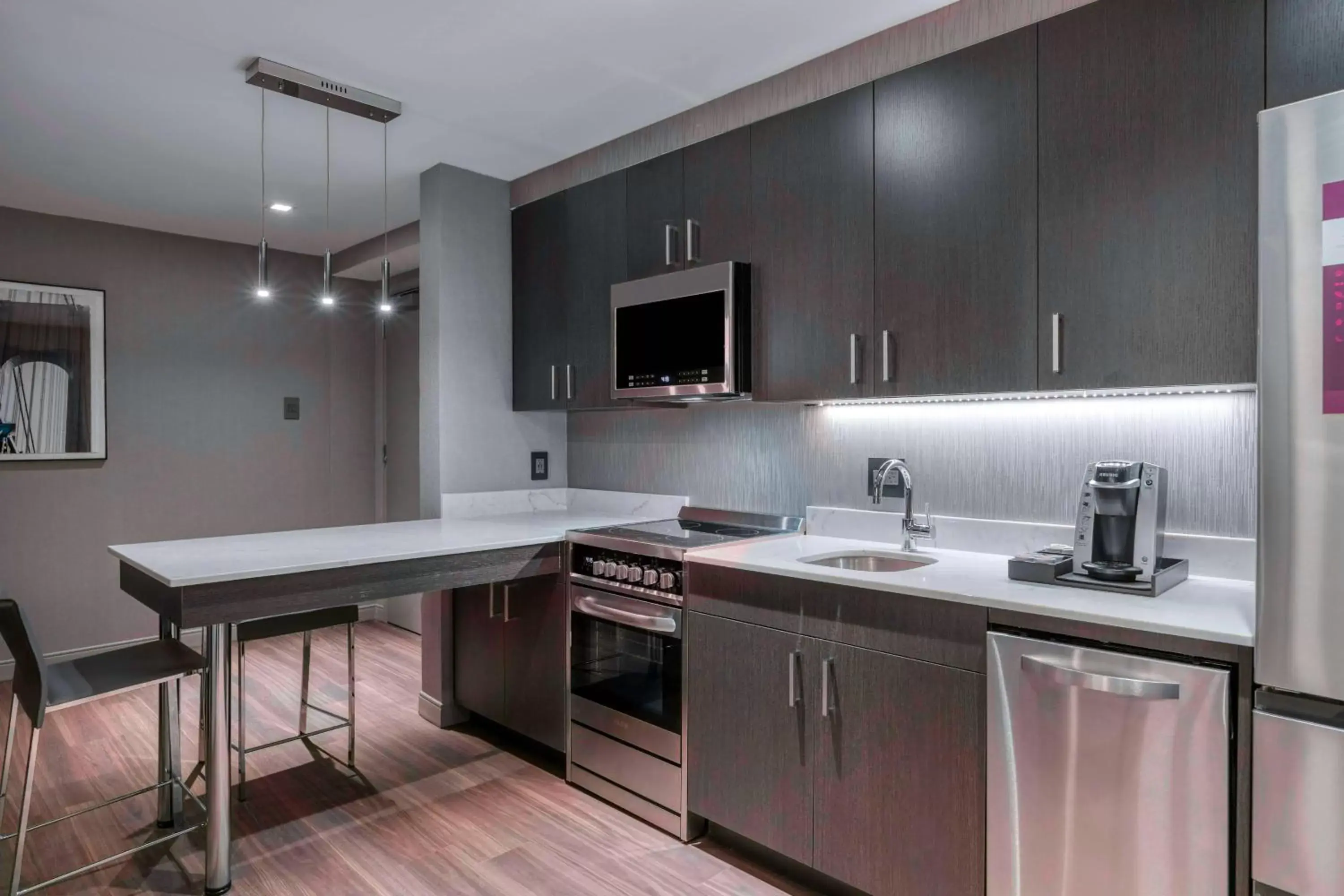 Kitchen or kitchenette, Kitchen/Kitchenette in Residence Inn by Marriott Weehawken