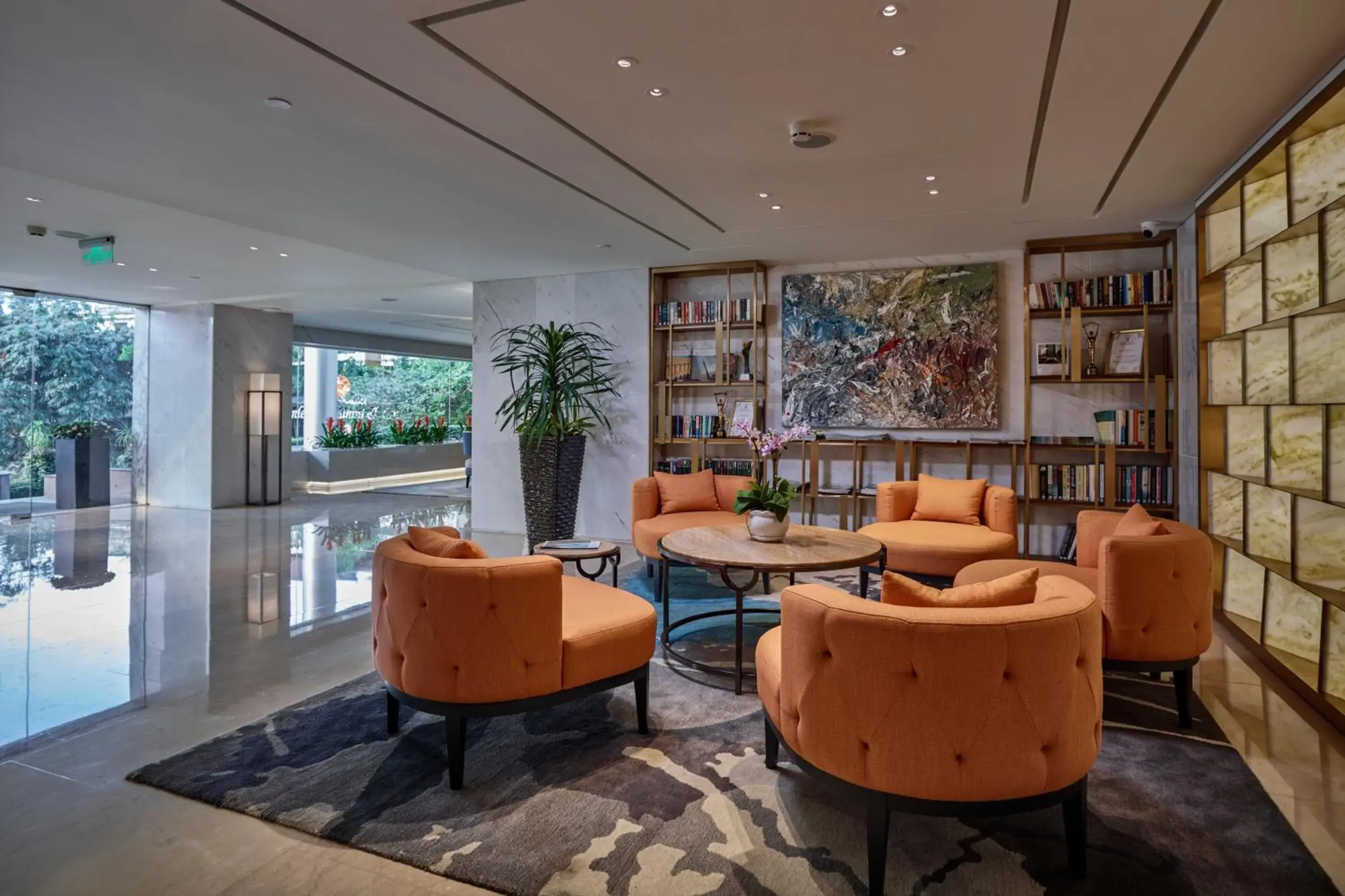 Lobby or reception, Lounge/Bar in Fraser Suites Hanoi