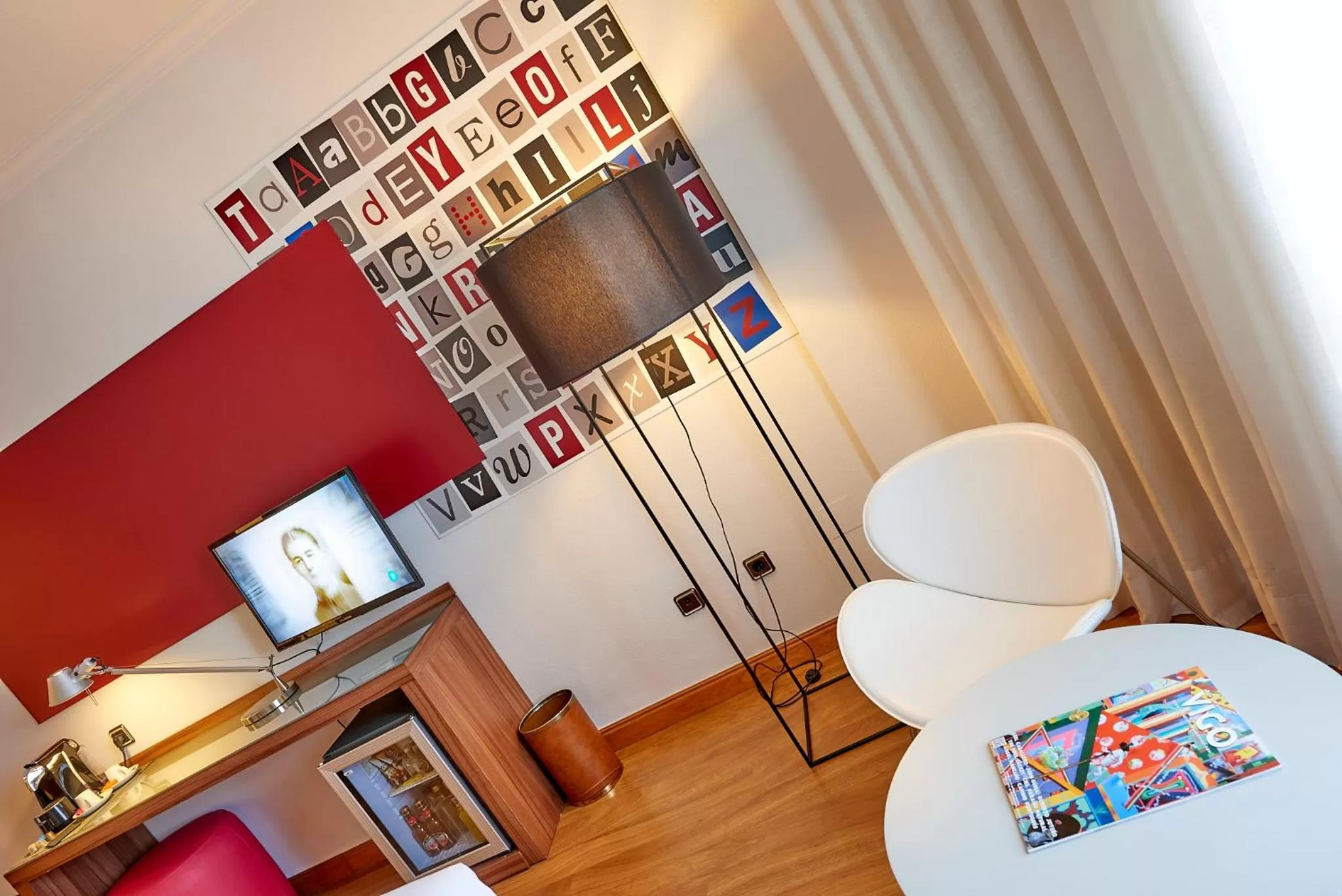 TV and multimedia in Hotel Vigo Los Galeones Affiliated by Meliá