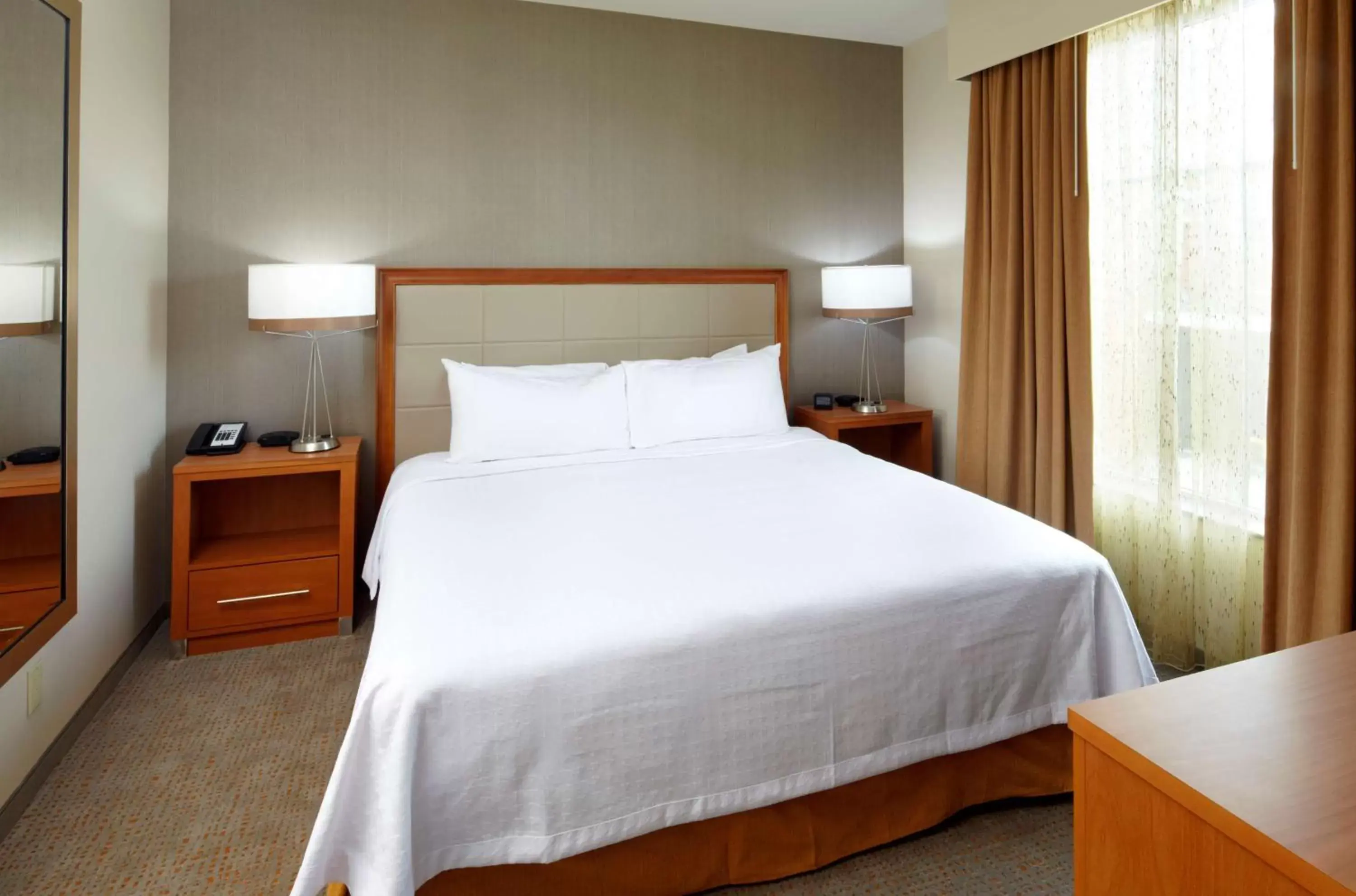 Bed in Homewood Suites by Hilton Pittsburgh Airport/Robinson Mall Area