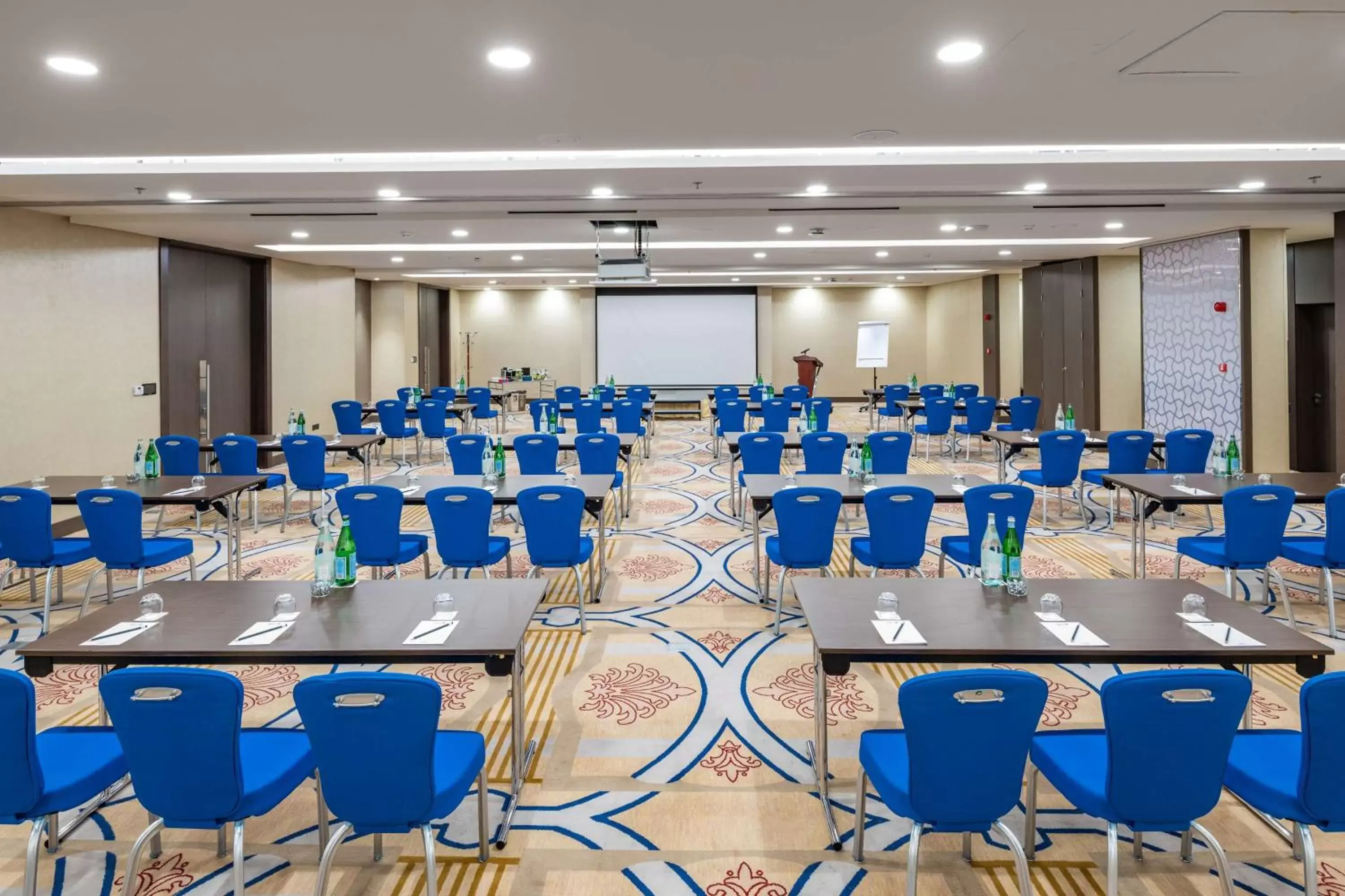 Meeting/conference room in Radisson Blu Hotel, Jeddah Corniche